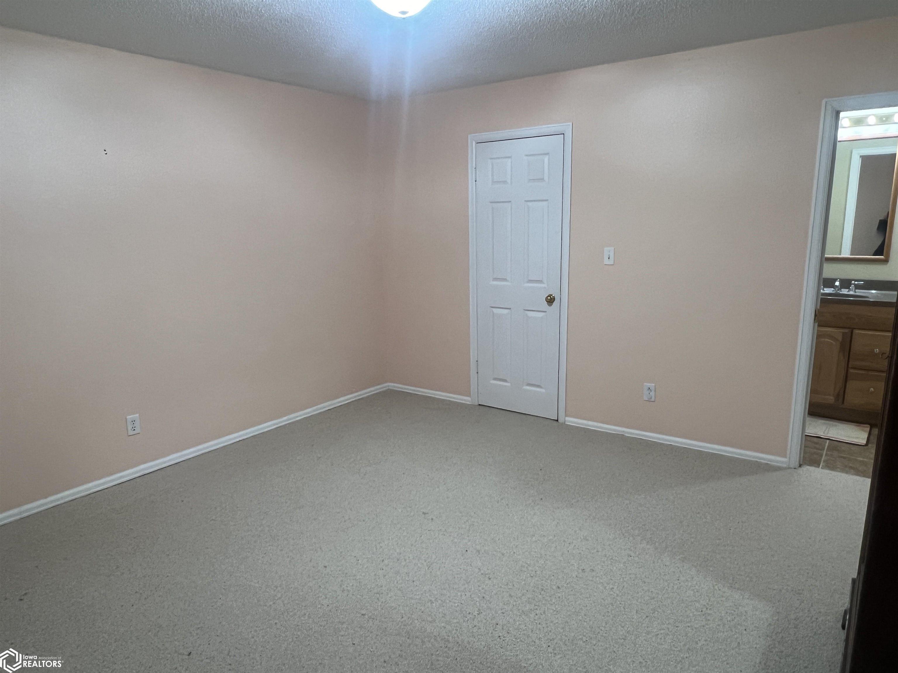 701 E Lowe Avenue #211, Fairfield, Iowa image 19