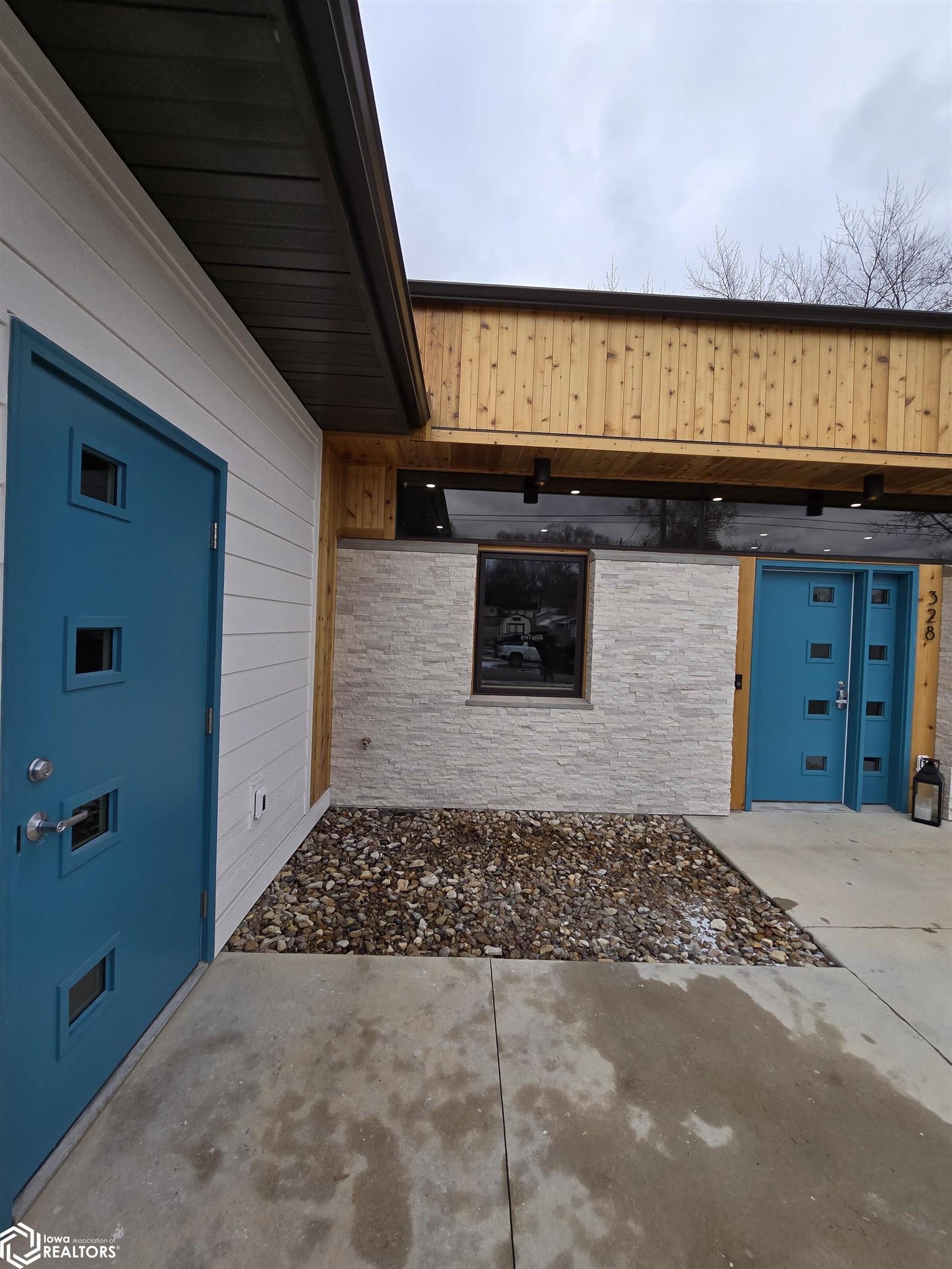 328 N 6th Street, Oskaloosa, Iowa image 2