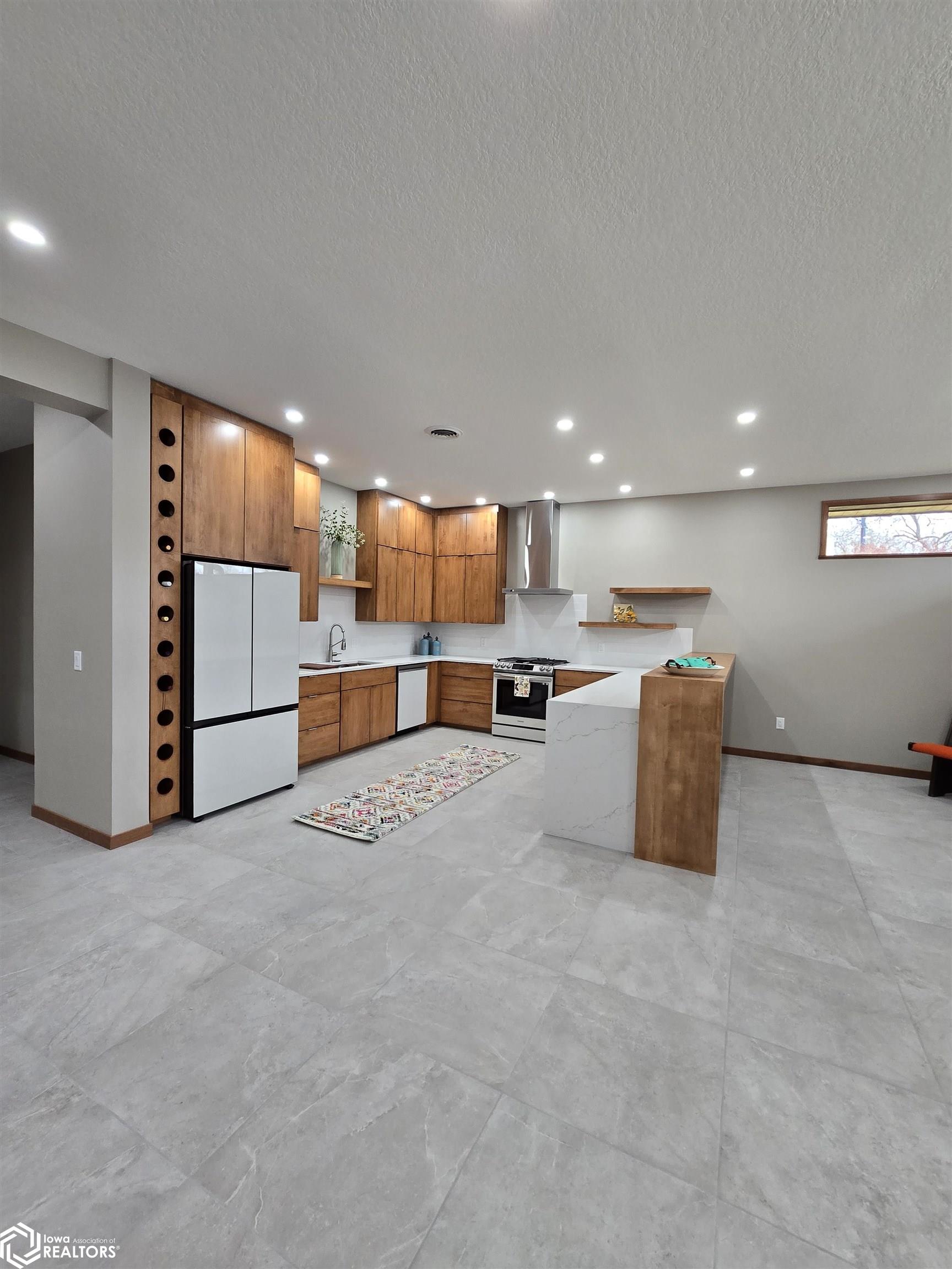 328 N 6th Street, Oskaloosa, Iowa image 22