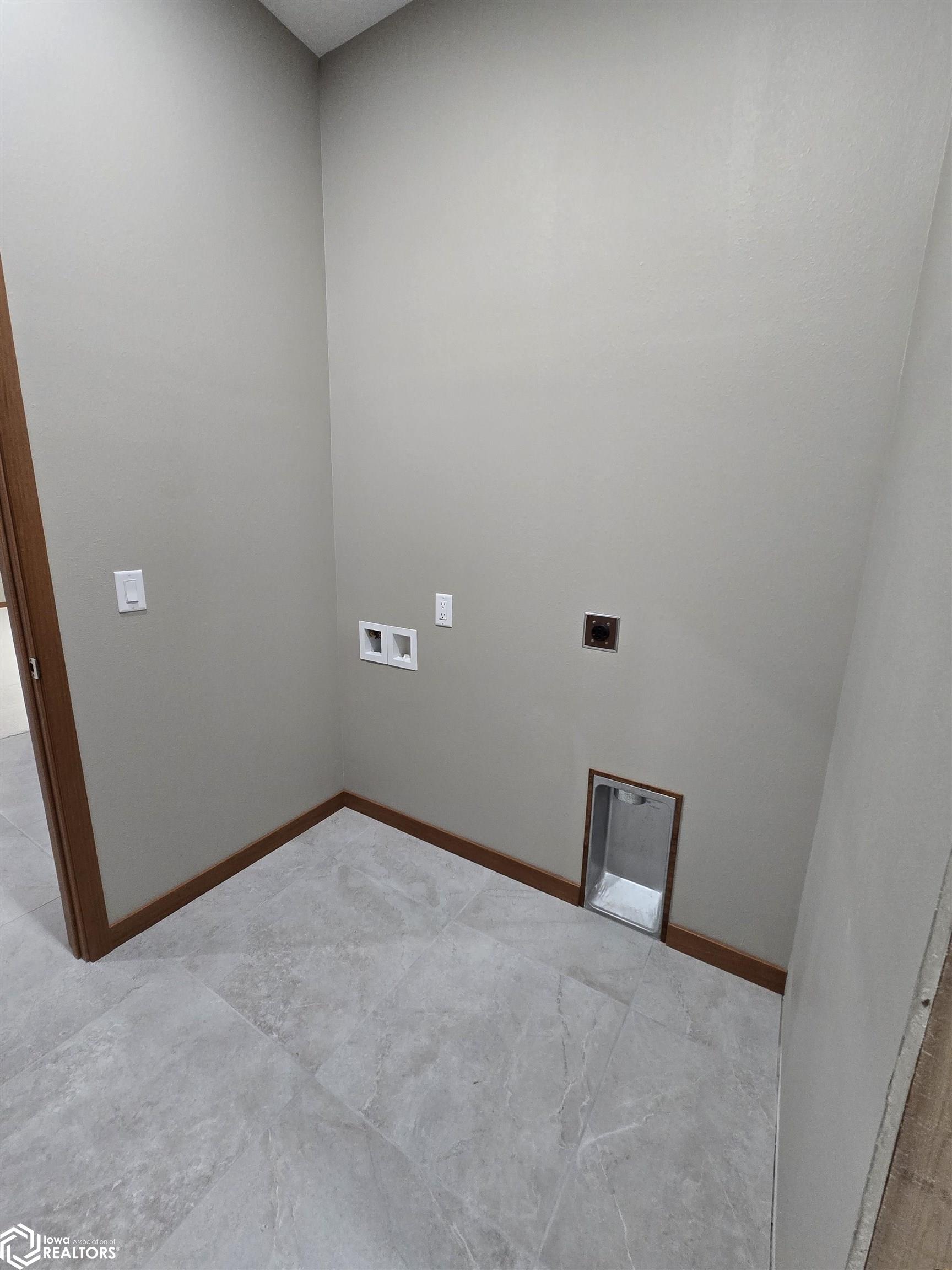 328 N 6th Street, Oskaloosa, Iowa image 38