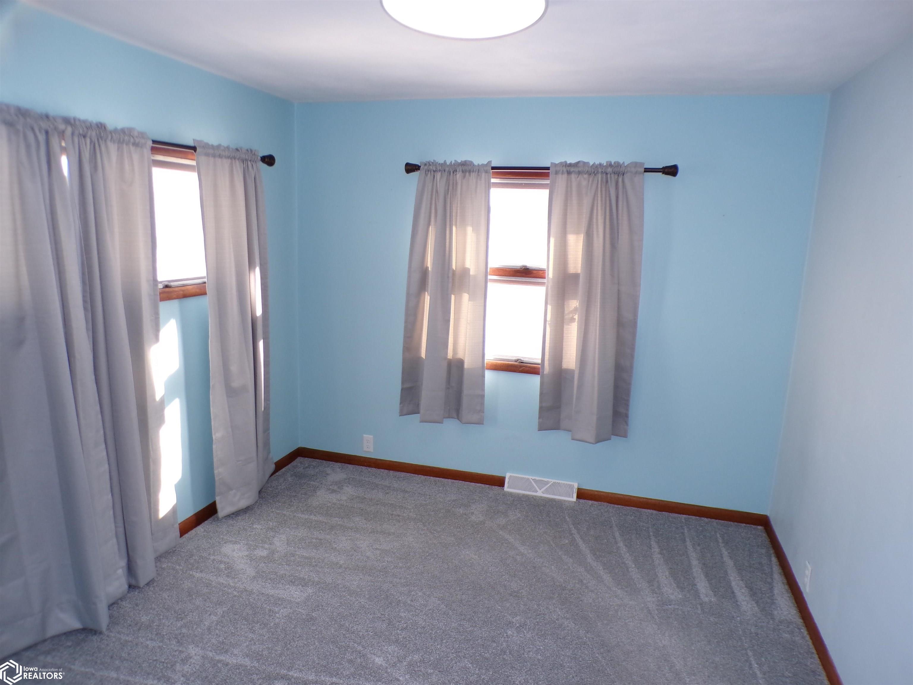111 N 22nd Street, Marshalltown, Iowa image 17