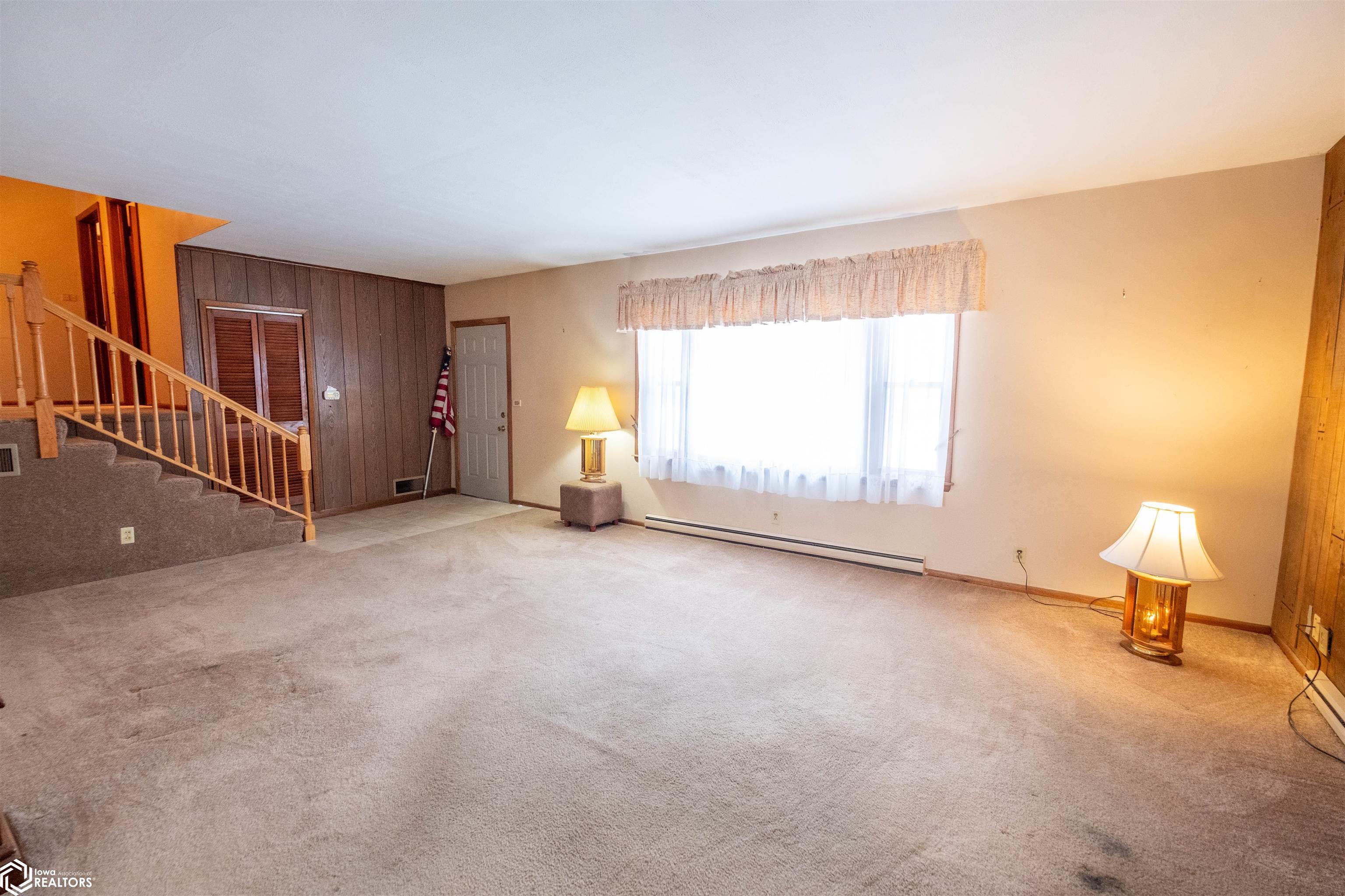 2609 Ridge Road, Marshalltown, Iowa image 8