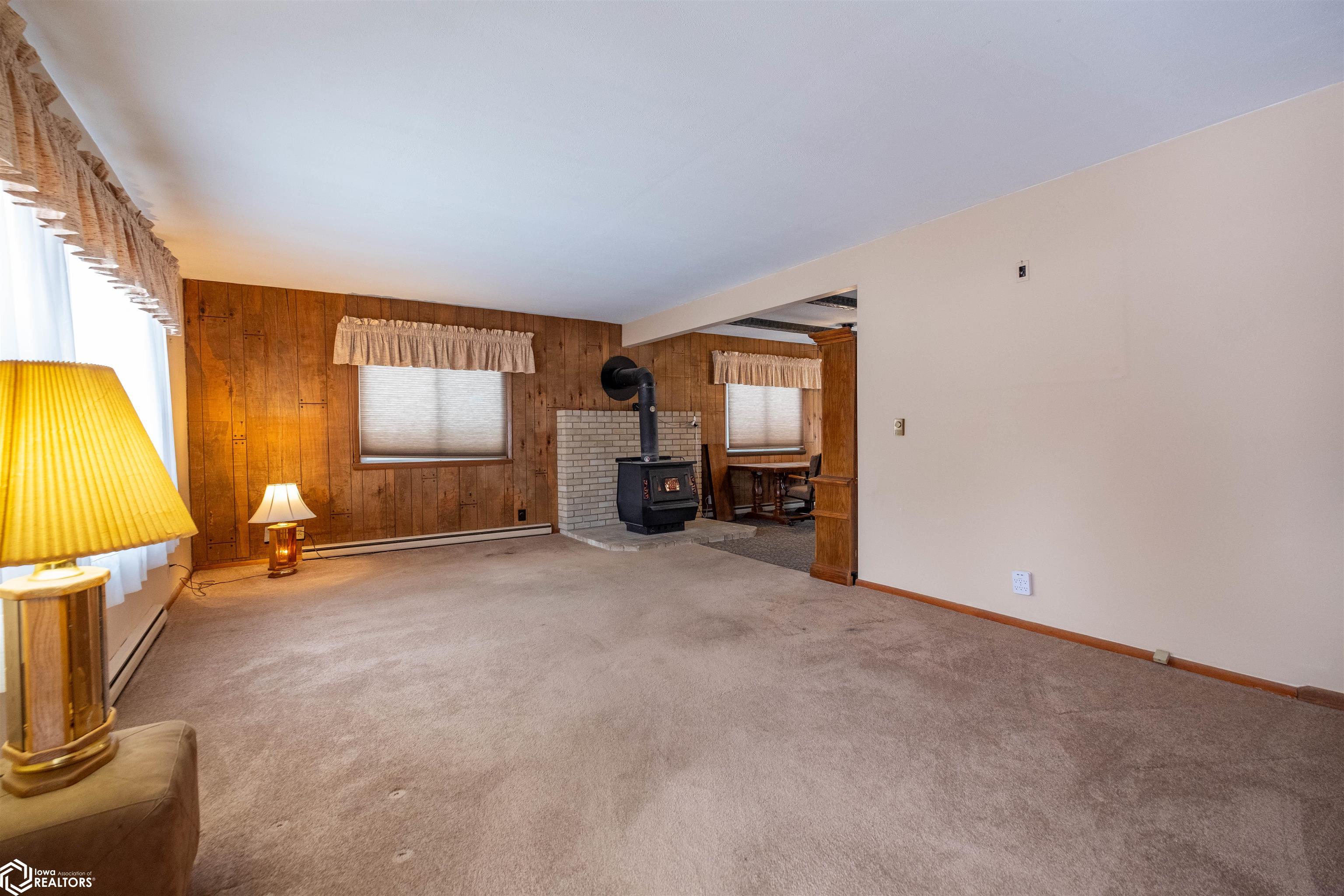 2609 Ridge Road, Marshalltown, Iowa image 11