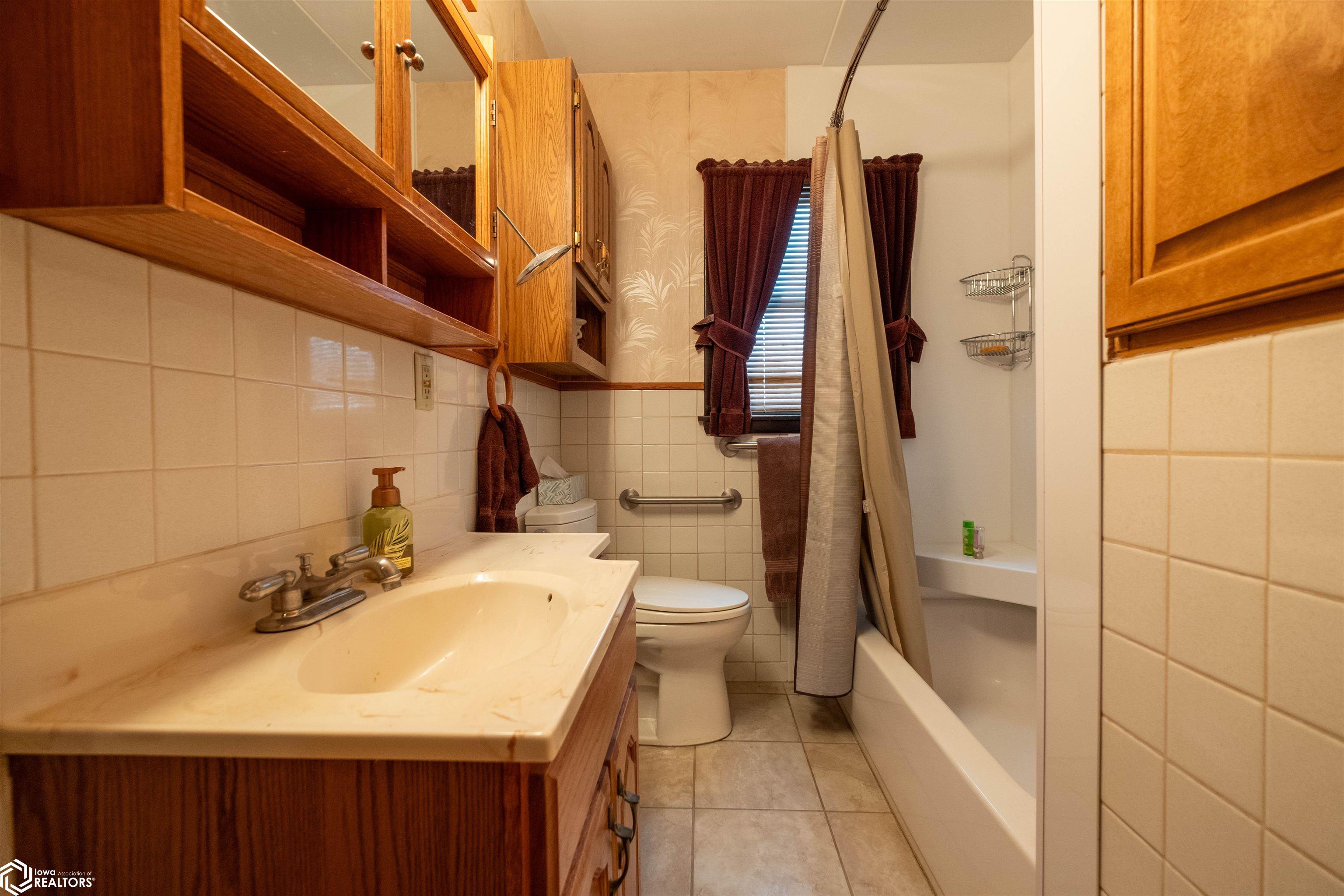 2609 Ridge Road, Marshalltown, Iowa image 14