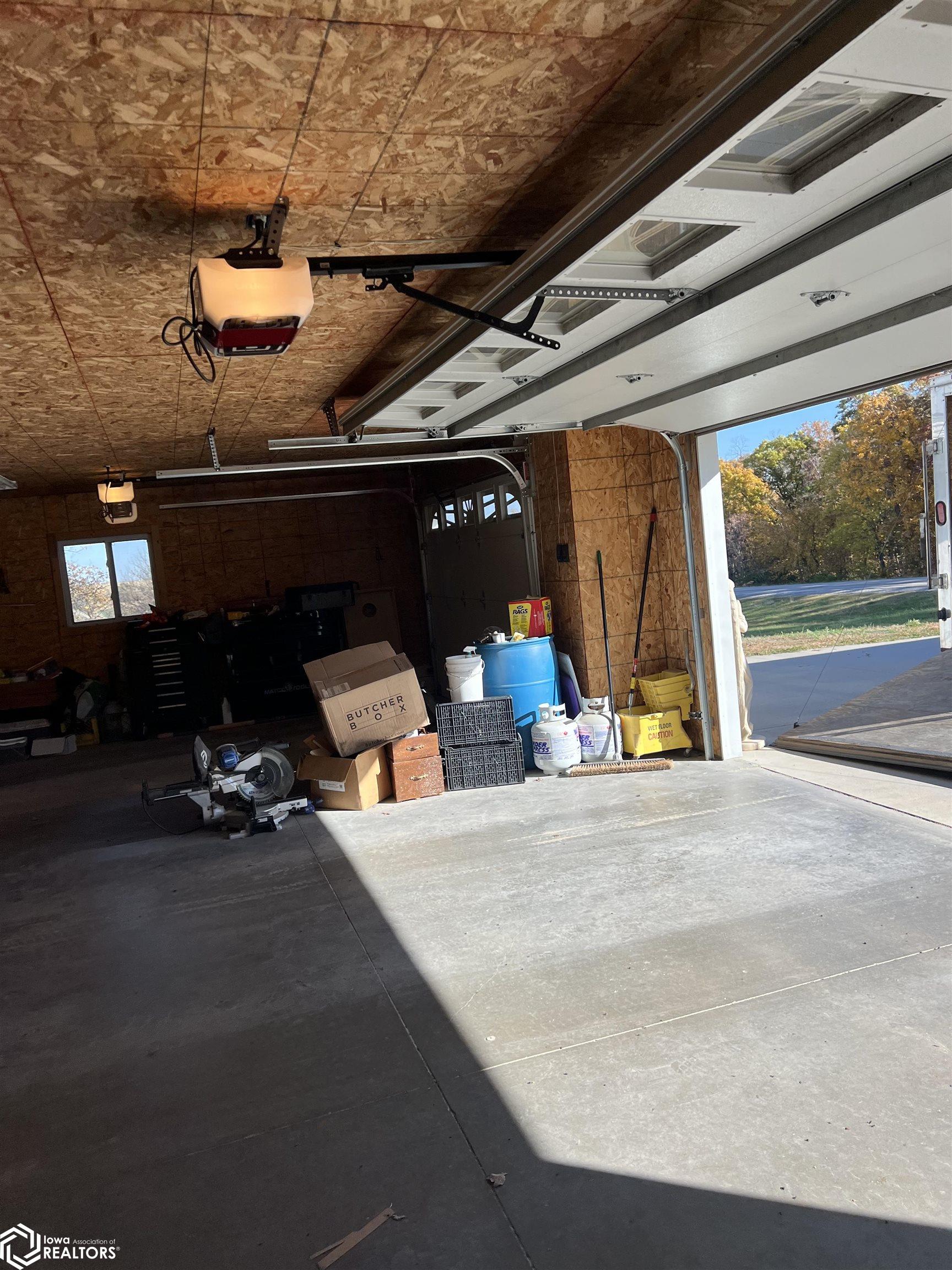 Garage main level