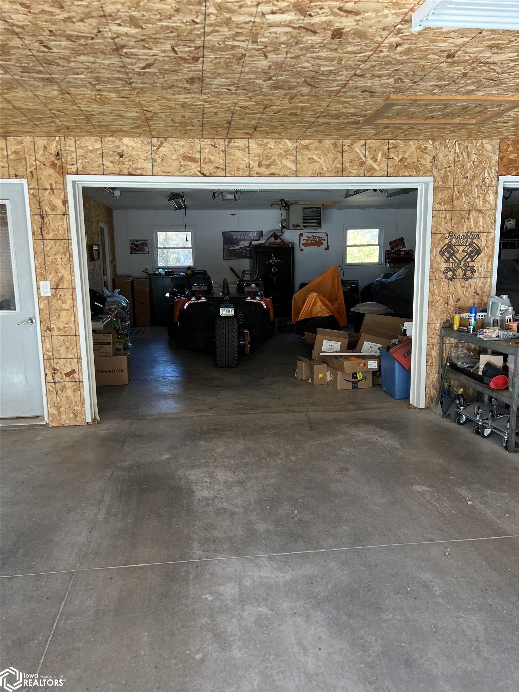 Garage main level