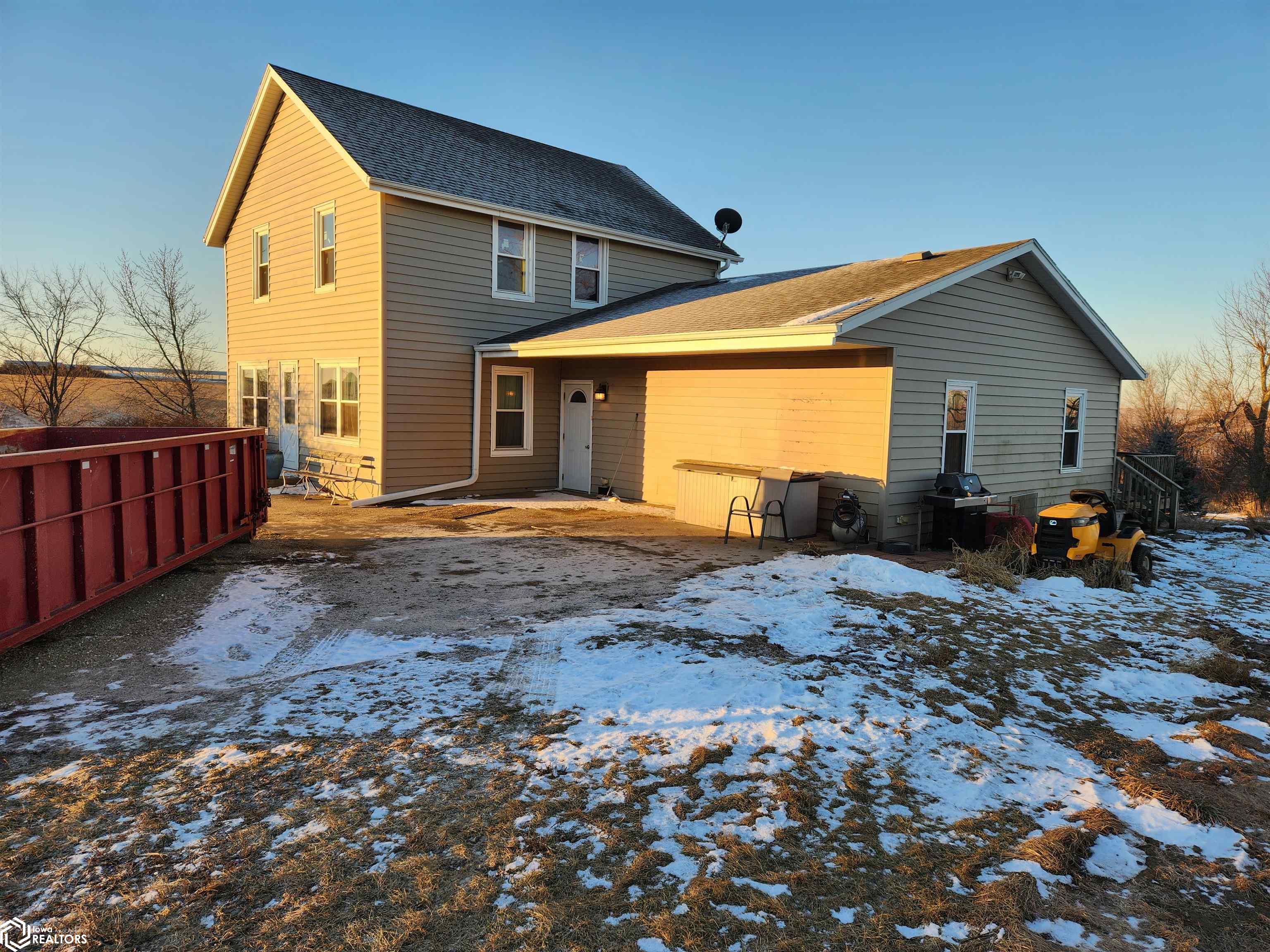 3298 C Avenue, Montour, Iowa image 1