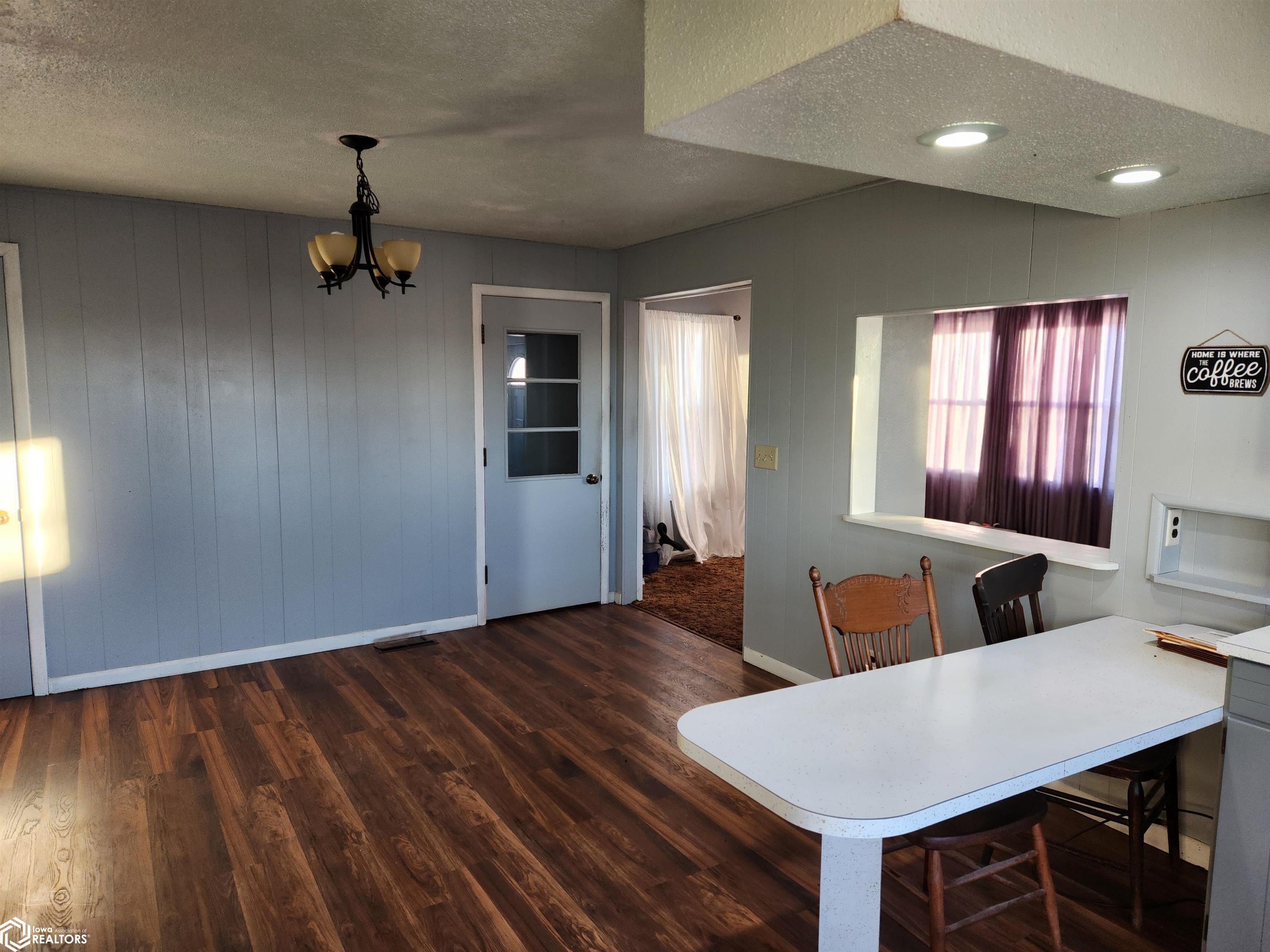 3298 C Avenue, Montour, Iowa image 3
