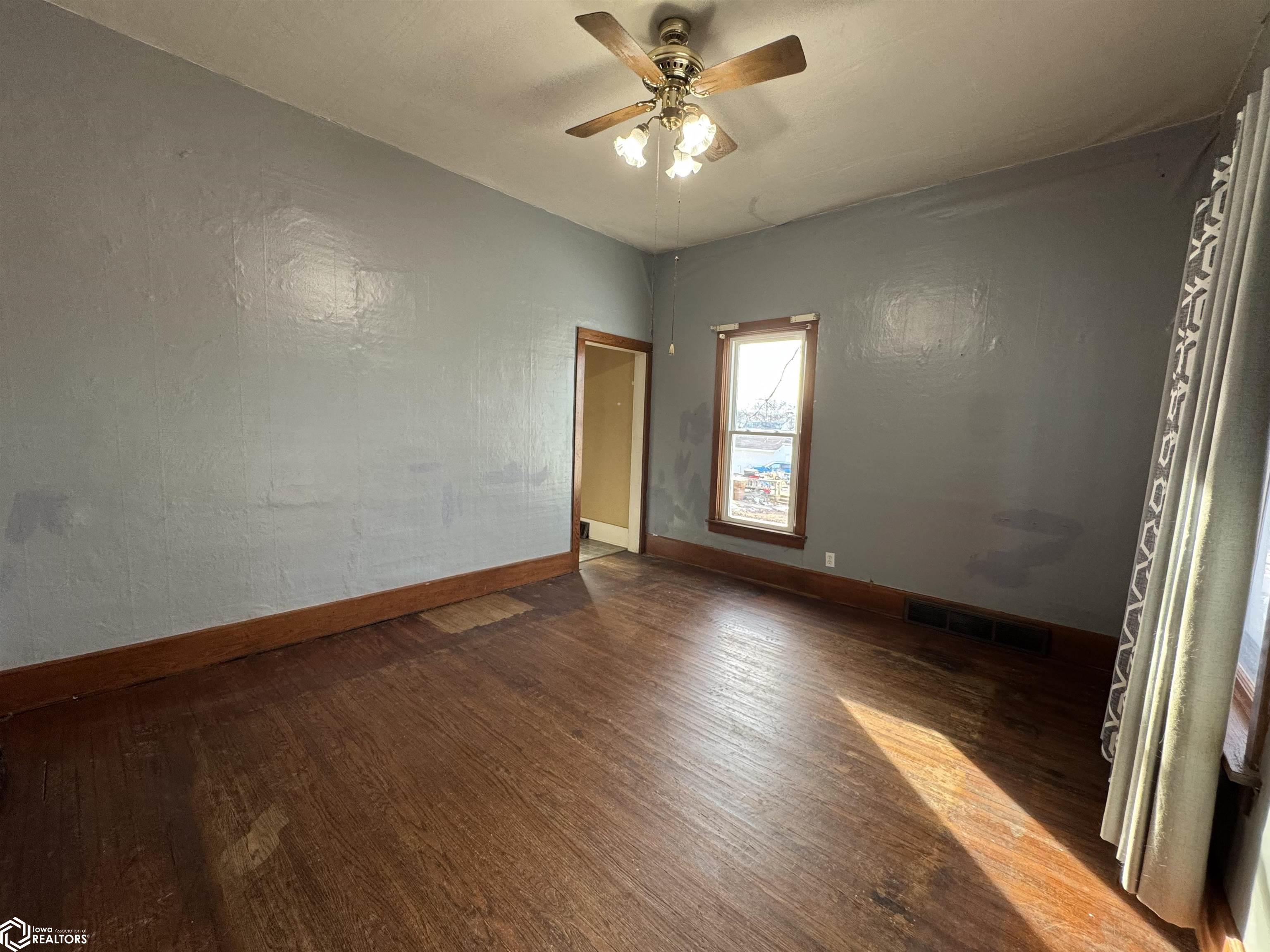 315 S Division Street, Audubon, Iowa image 3