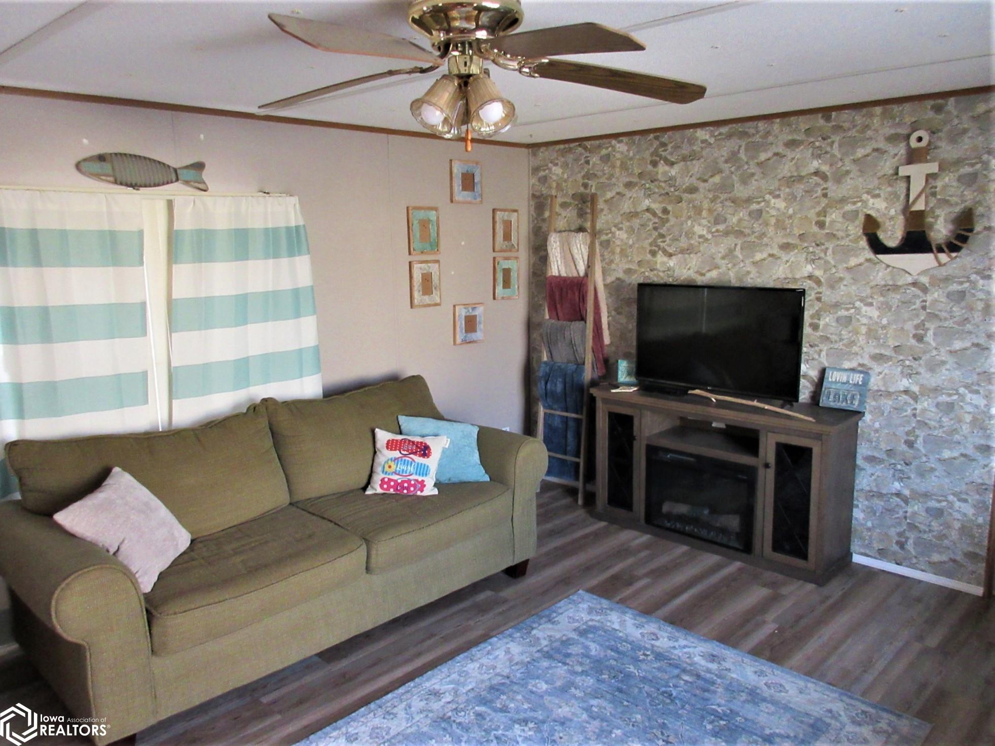 33585 Schany Drive, Ruthven, Iowa image 21