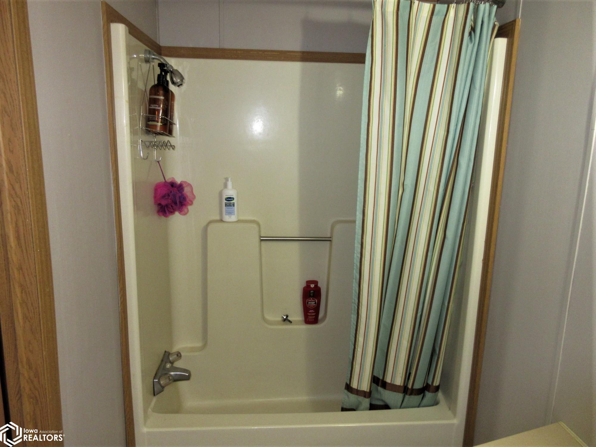 33585 Schany Drive, Ruthven, Iowa image 34