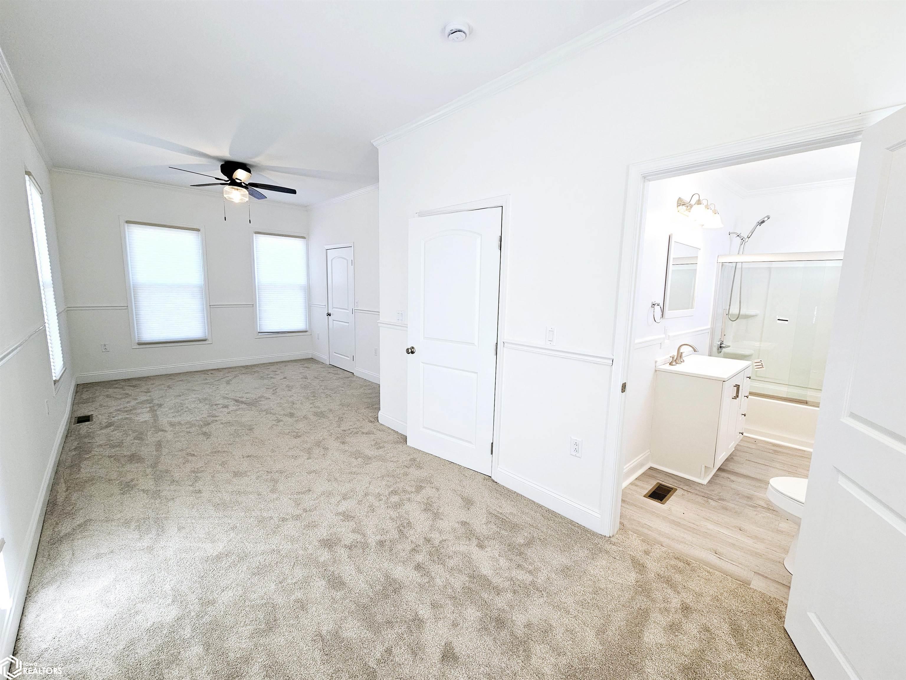 1207 N 9th Street, Burlington, Iowa image 11