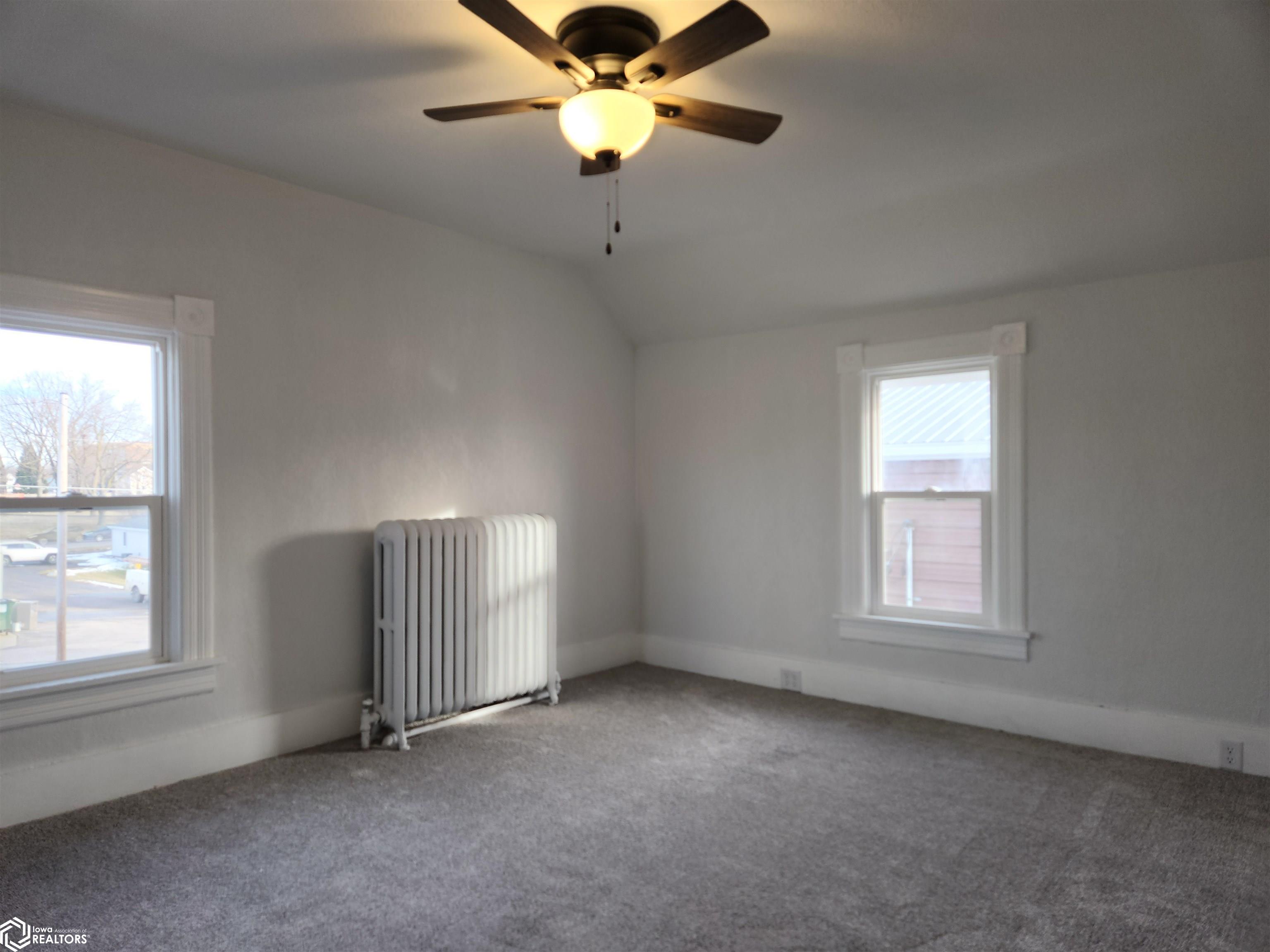 510 Spring Street, Grinnell, Iowa image 28