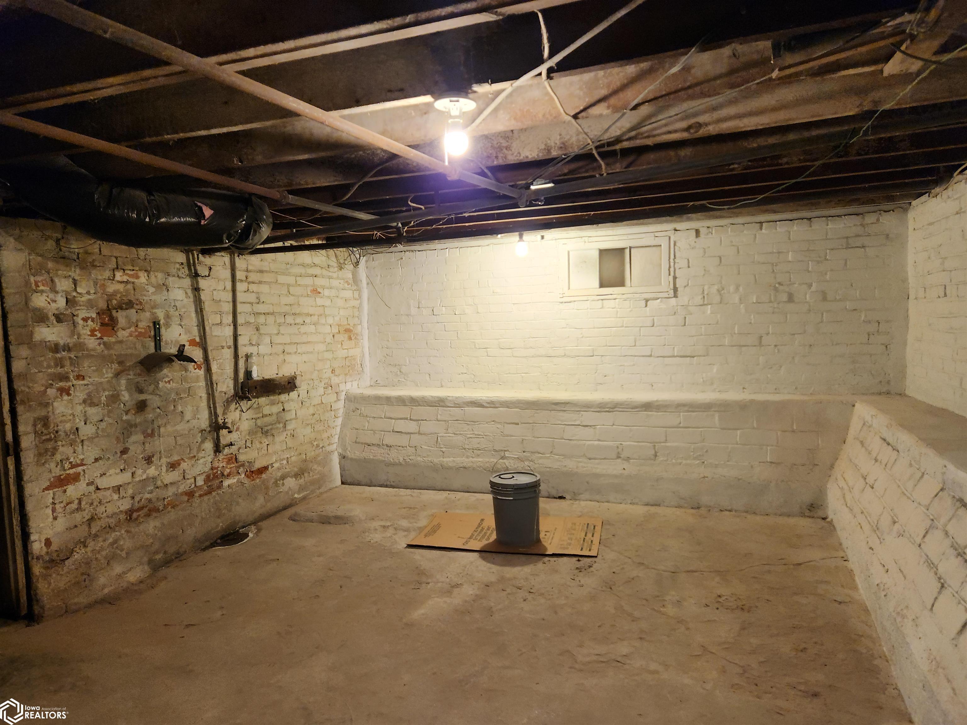 510 Spring Street, Grinnell, Iowa image 35