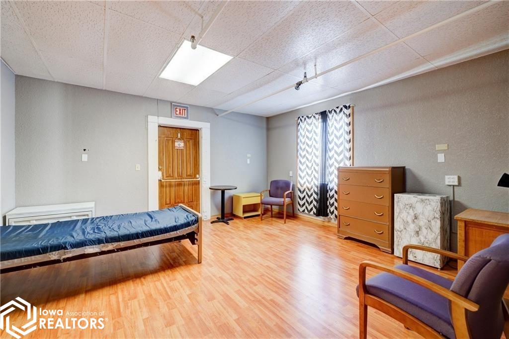 205 N Iowa Street, Knoxville, Iowa image 10