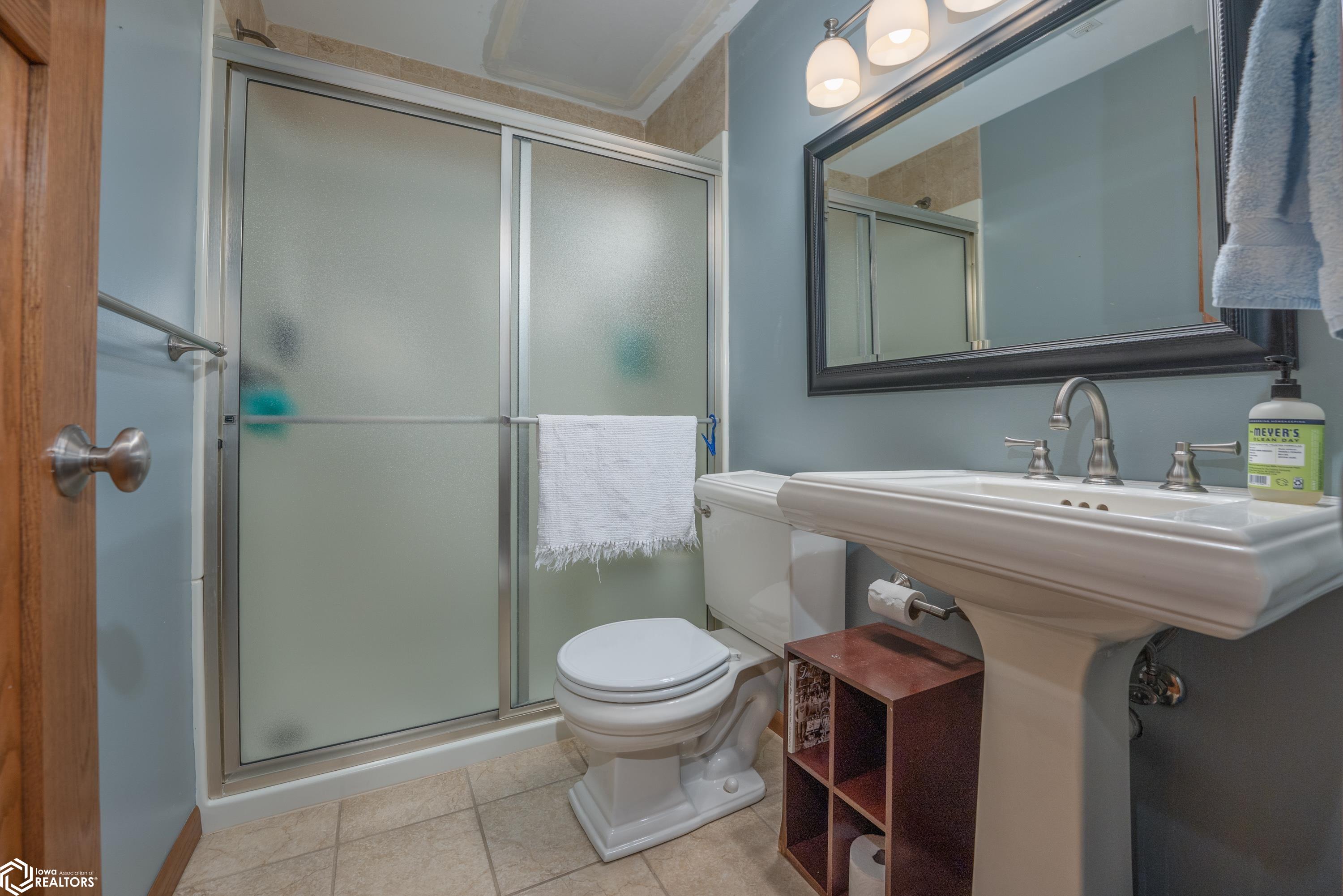 2229 S Lakeview Dr, Clear Lake, Iowa image 33