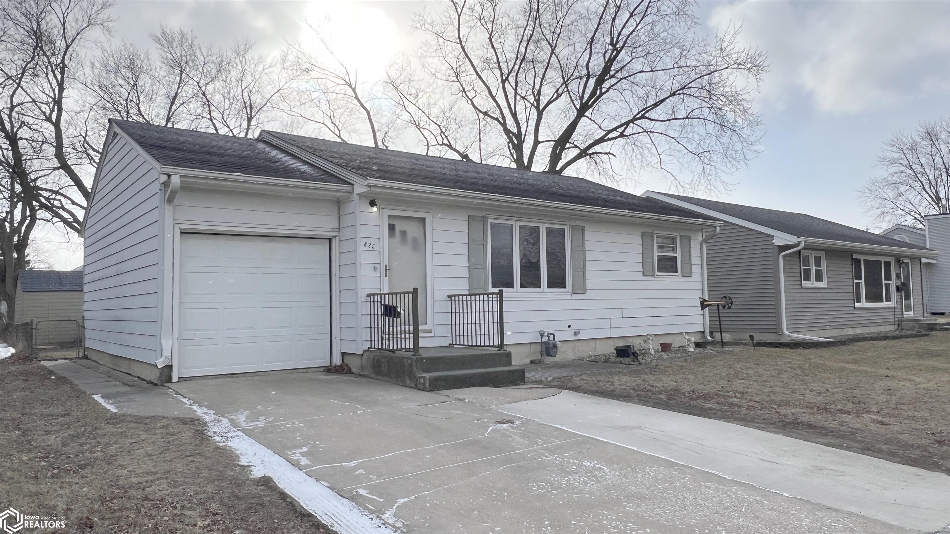 825 7th Street, Mason City, Iowa image 1