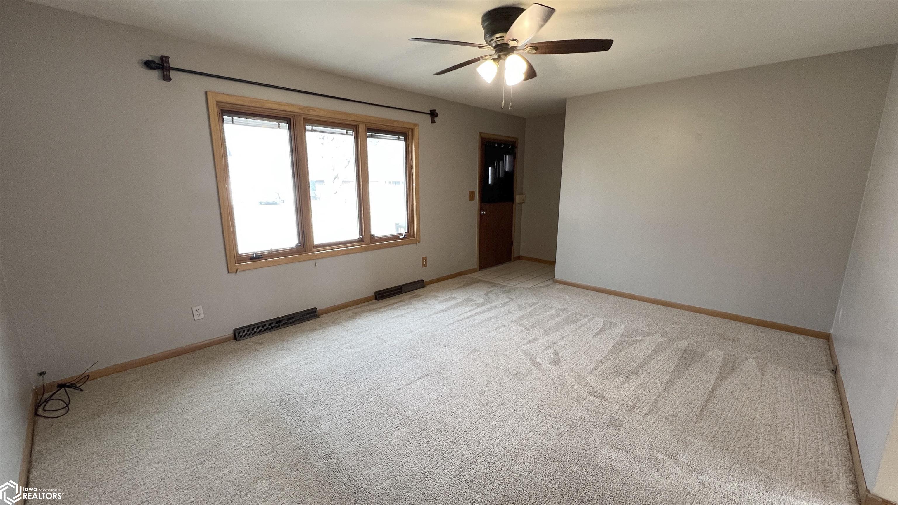 825 7th Street, Mason City, Iowa image 3