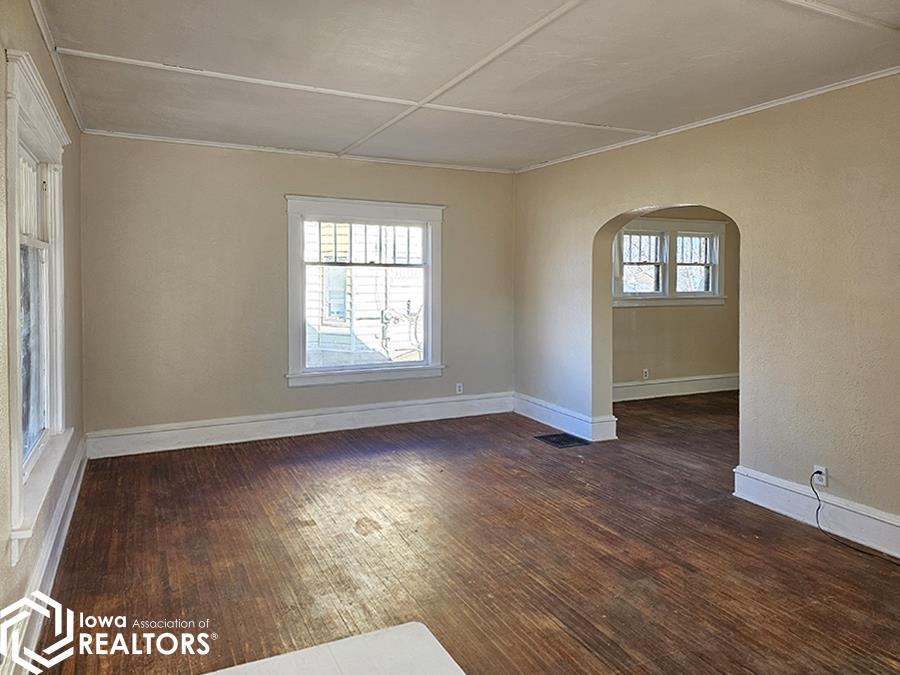 406 N Weller Street, Ottumwa, Iowa image 8