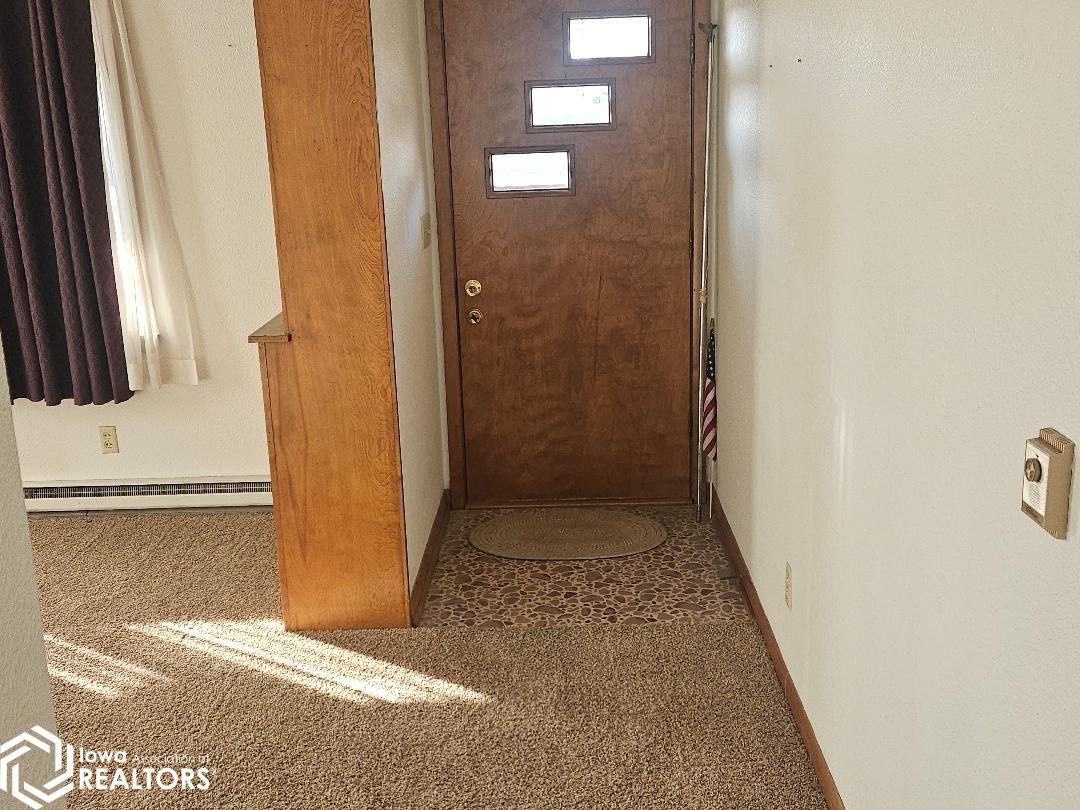 1405 9th Avenue, Belle Plaine, Iowa image 3