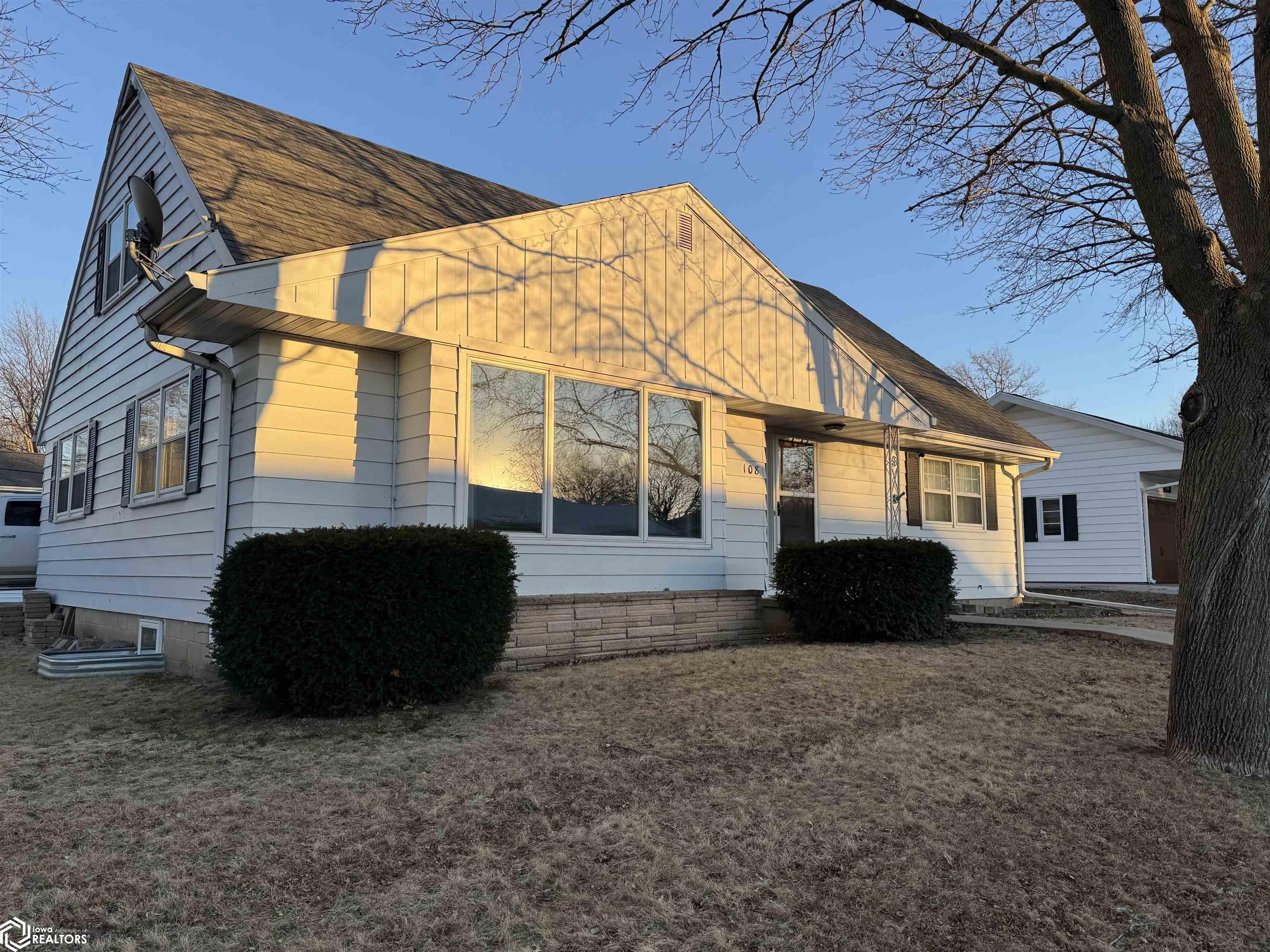 108 Hillcrest, Reinbeck, Iowa image 4