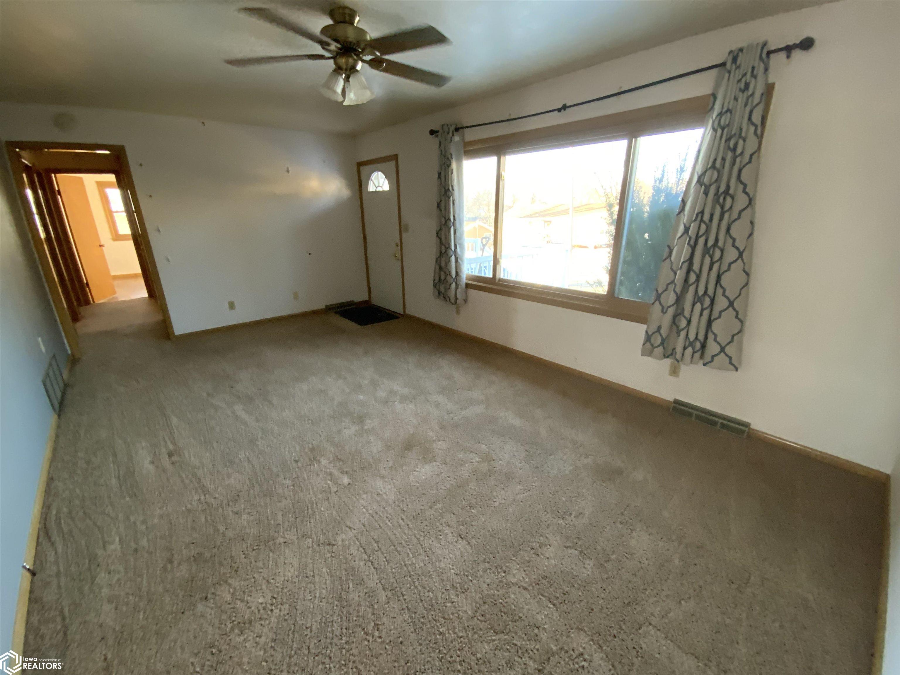 2105 Ridgeway Drive, Denison, Iowa image 7
