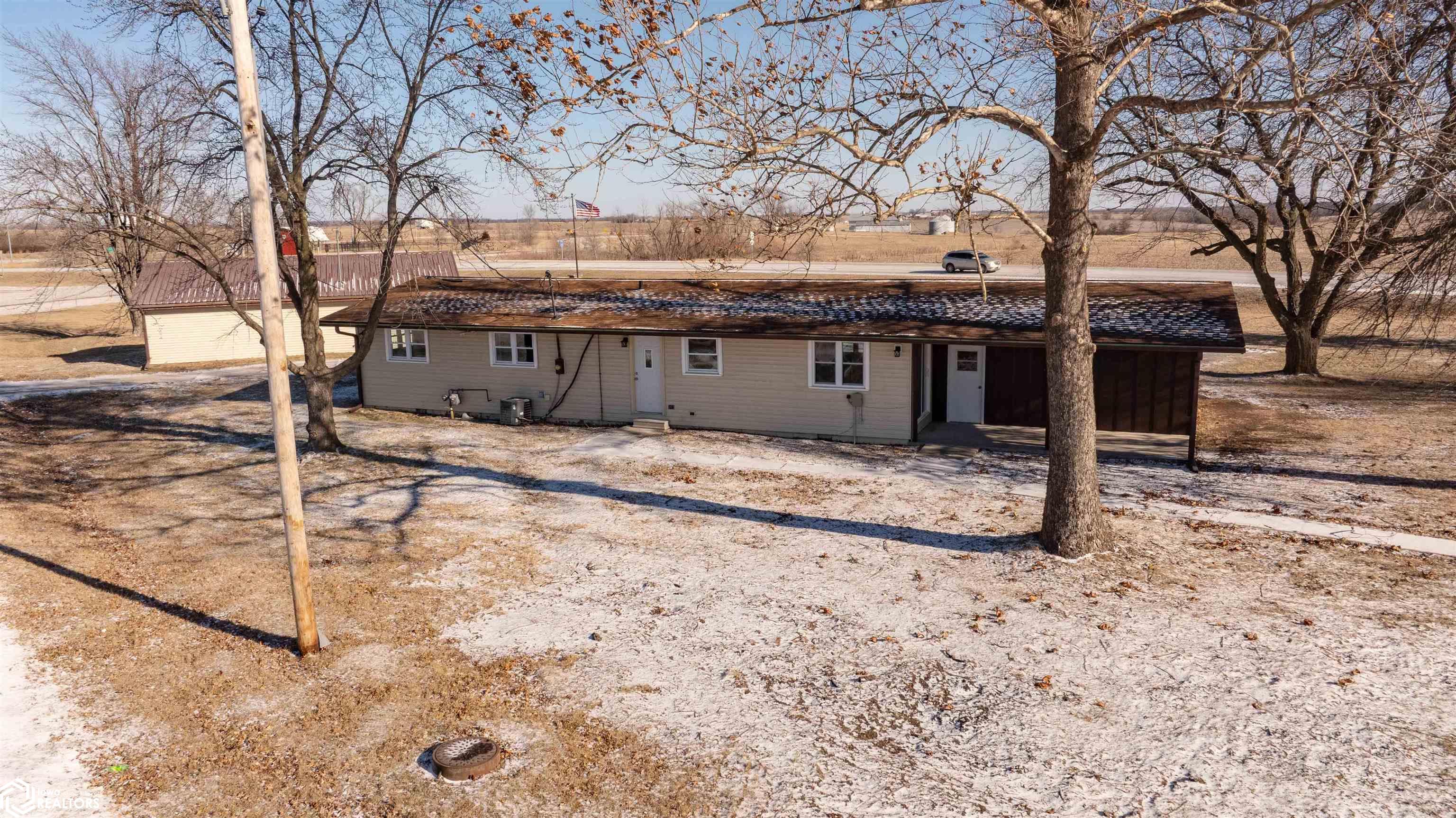 203 1st Street, Batavia, Iowa image 4
