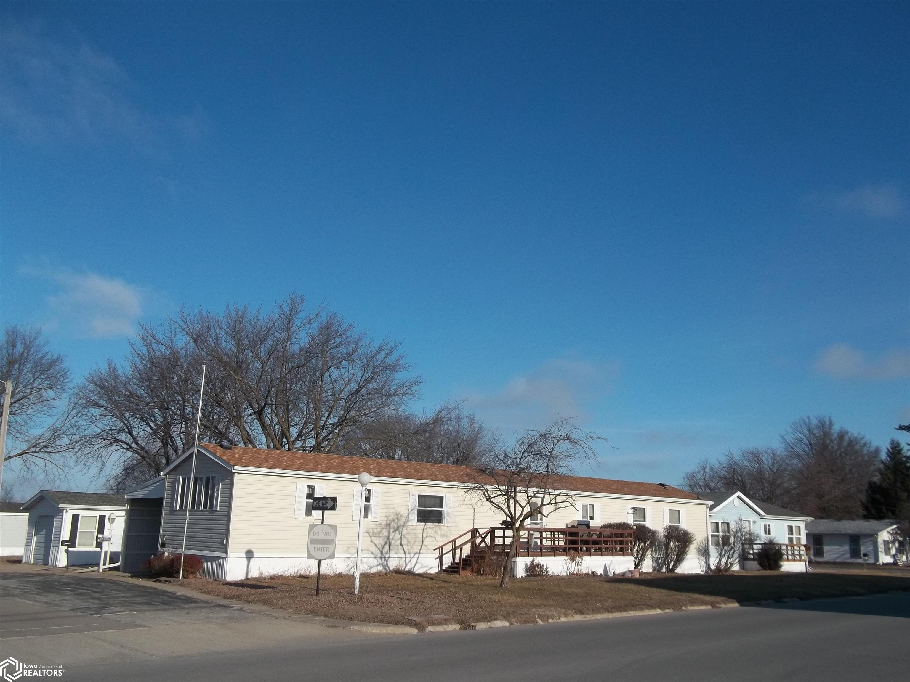 846 Quiet Harbor, Creston, Iowa image 1