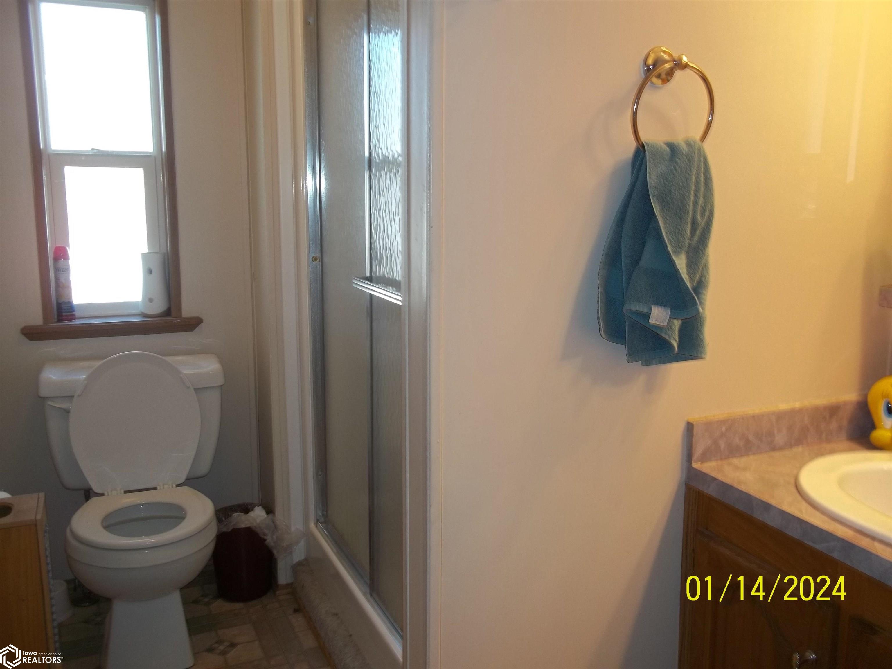 846 Quiet Harbor, Creston, Iowa image 2