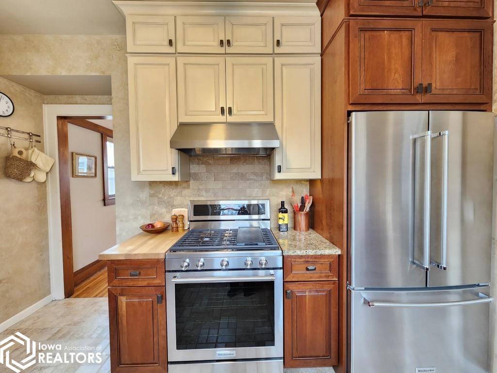 104 River Heights Drive, Mason City, Iowa image 11