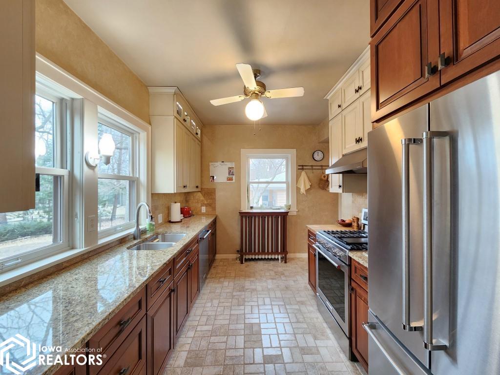 104 River Heights Drive, Mason City, Iowa image 10