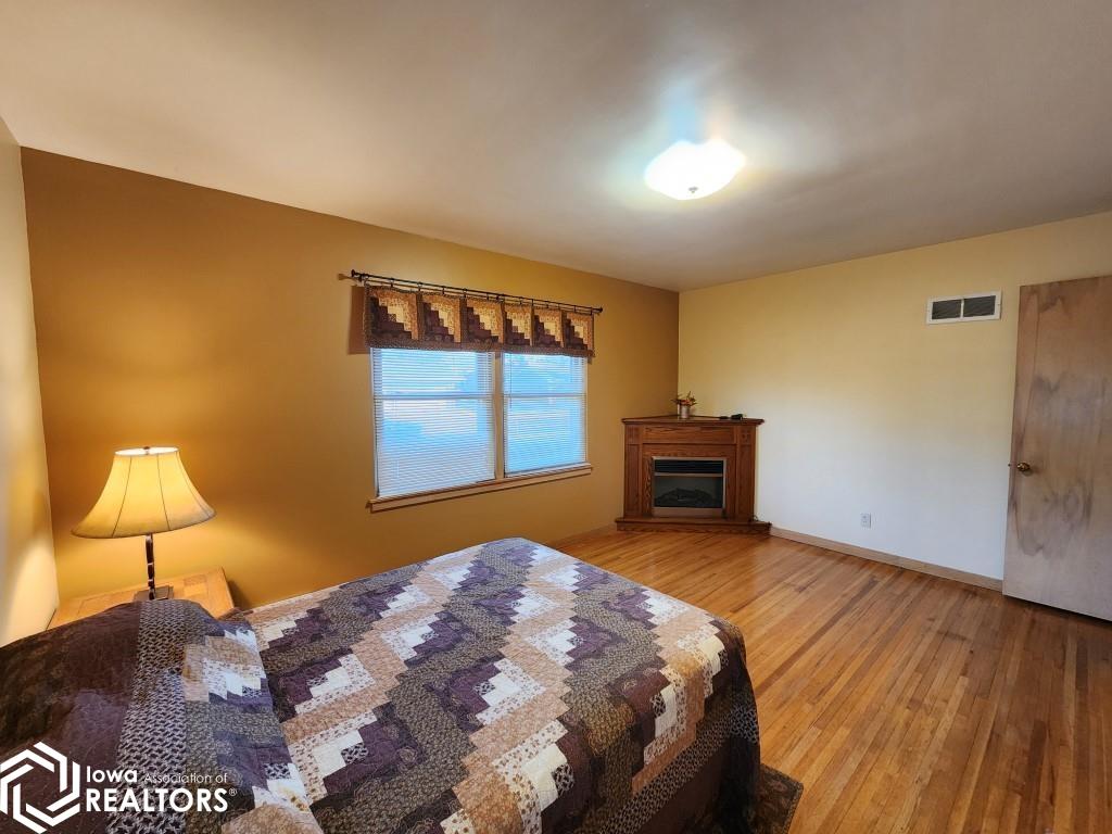 519 17th Street, Clear Lake, Iowa image 17