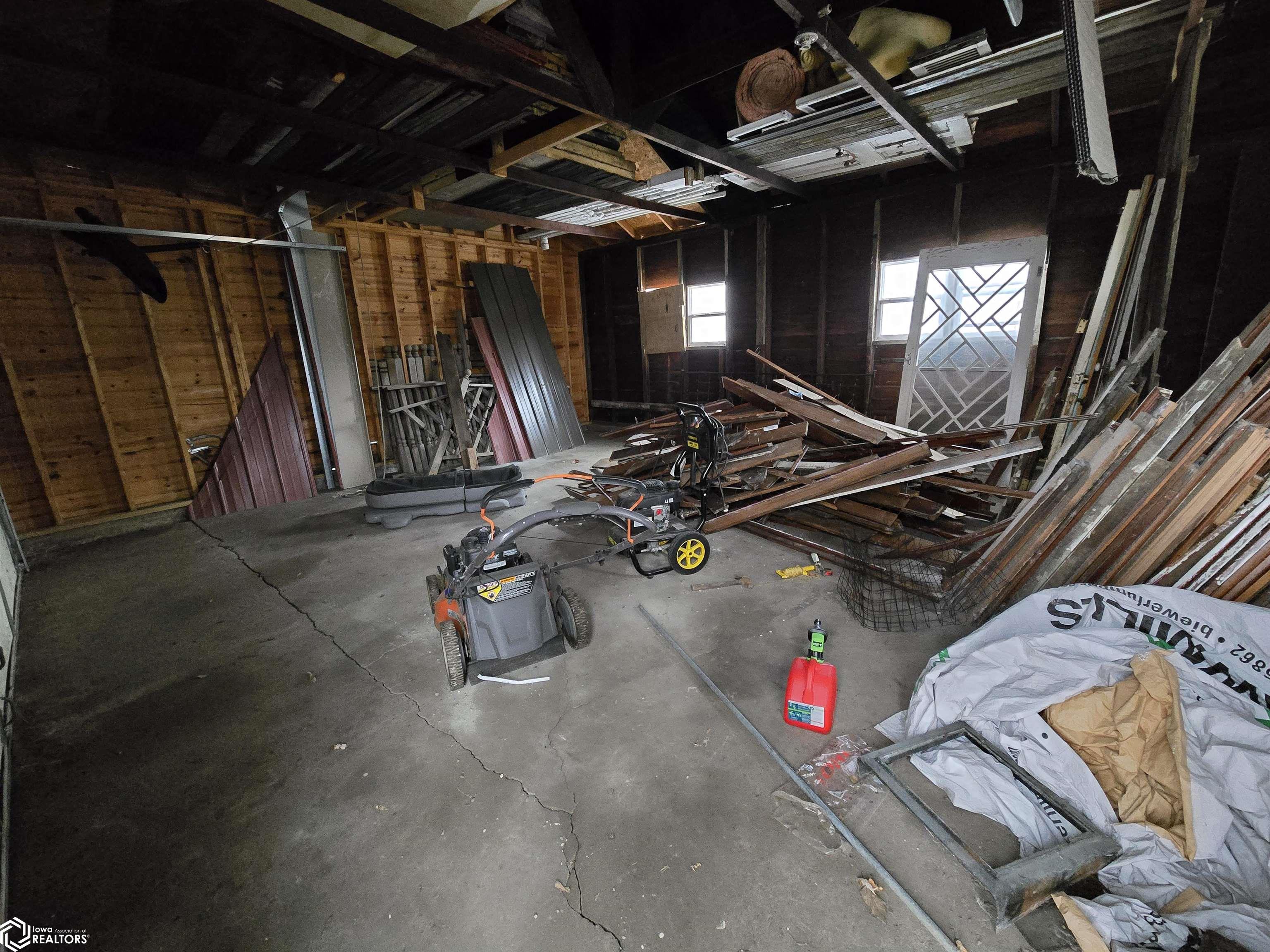 901 S 8th Street, Burlington, Iowa image 32