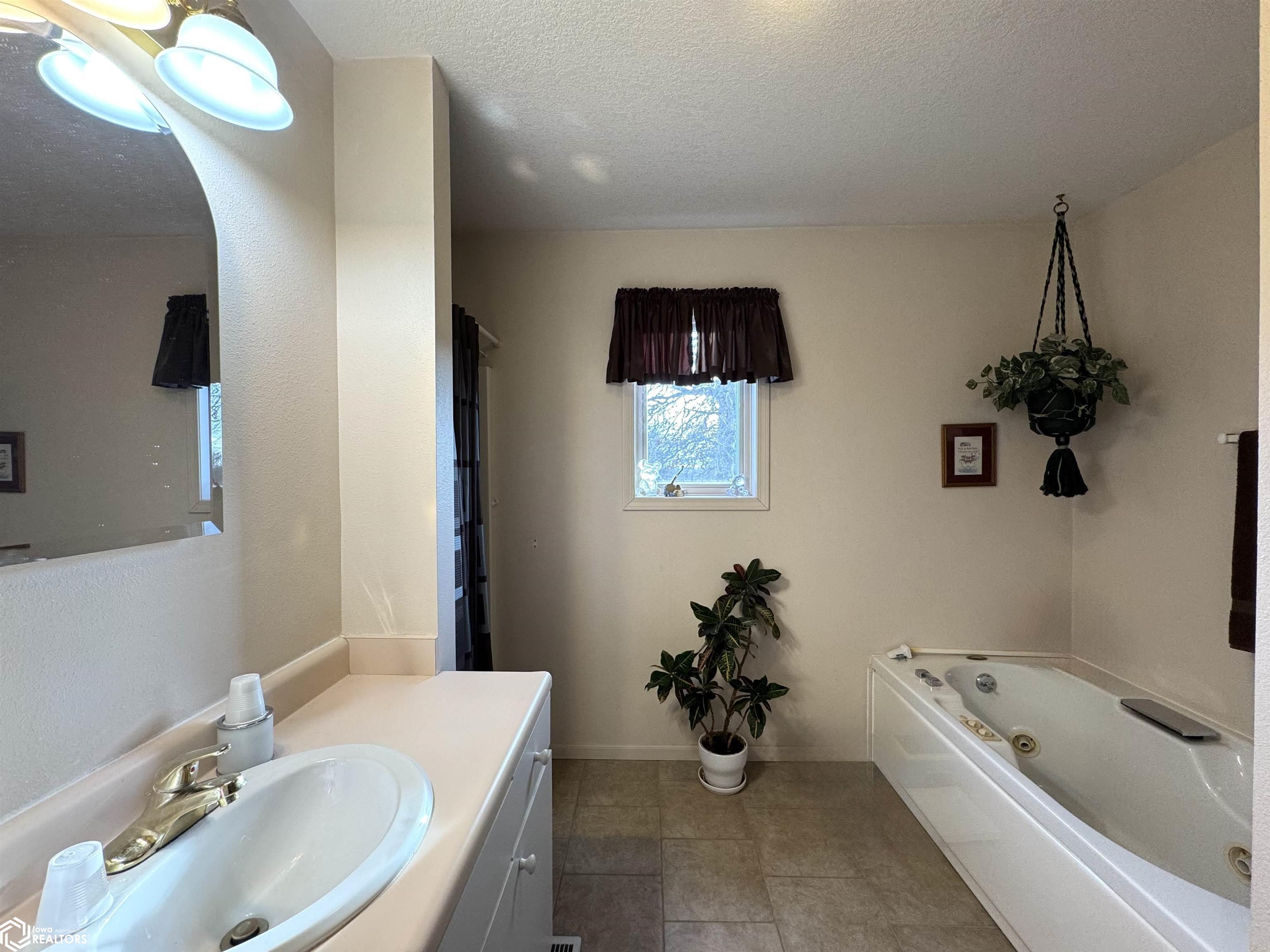 1423 165th, Creston, Iowa image 26