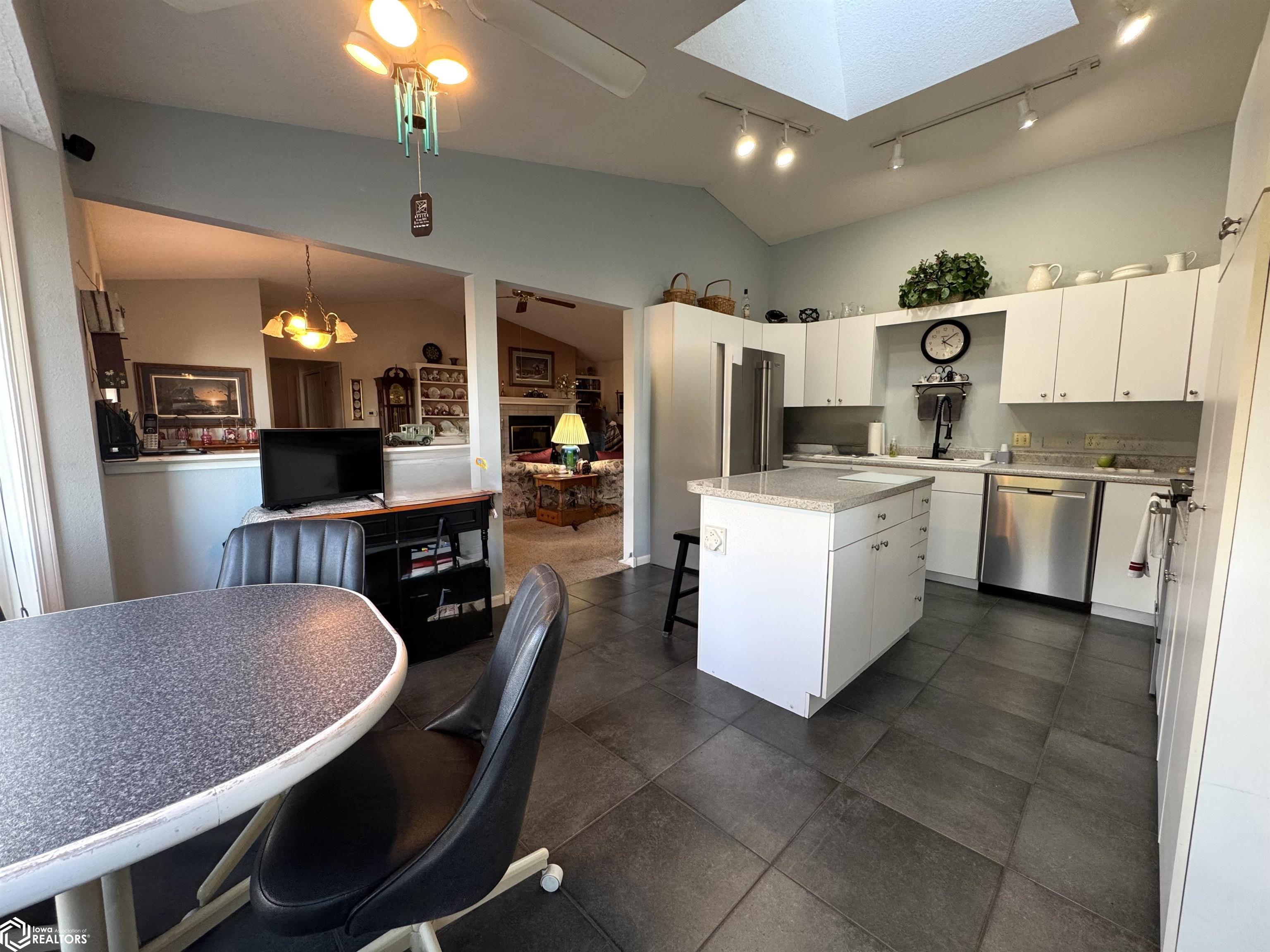 1423 165th, Creston, Iowa image 37