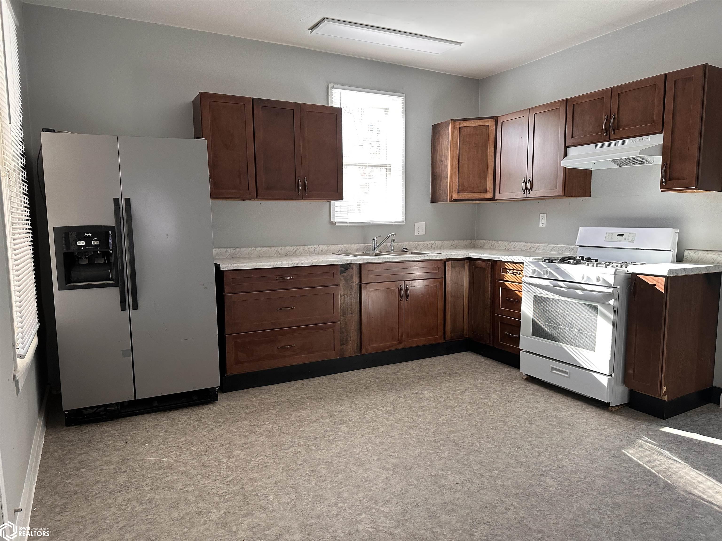1207 Aetna Street, Burlington, Iowa image 8