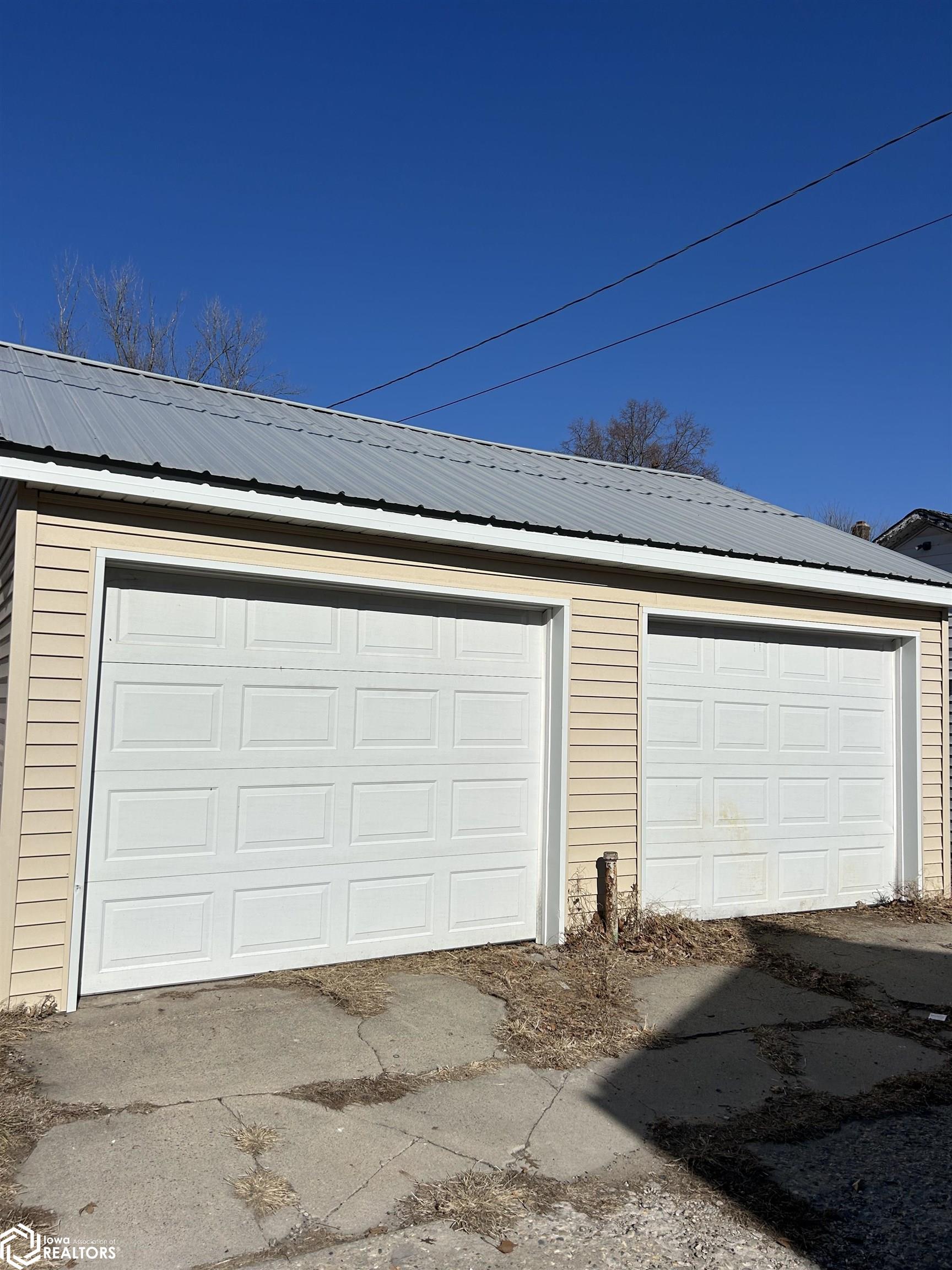 916 Avenue D, Fort Madison, Iowa image 3