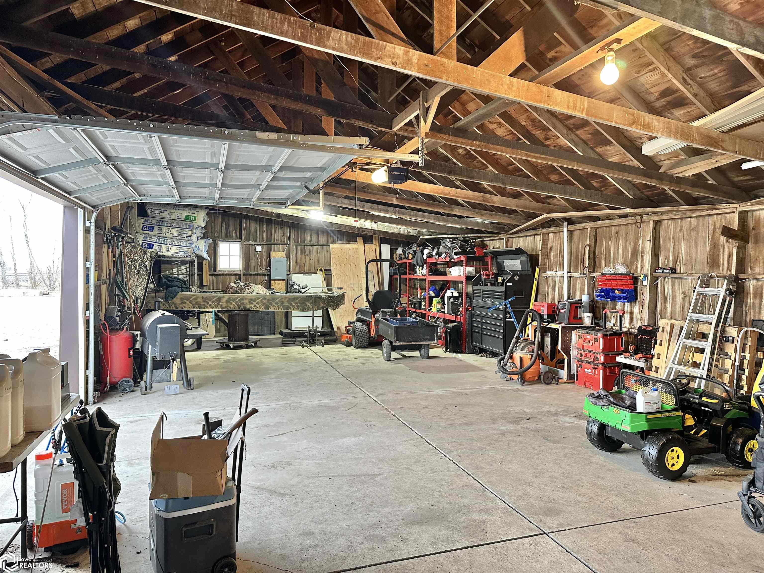 48428 20th Avenue, Buffalo Center, Iowa image 36