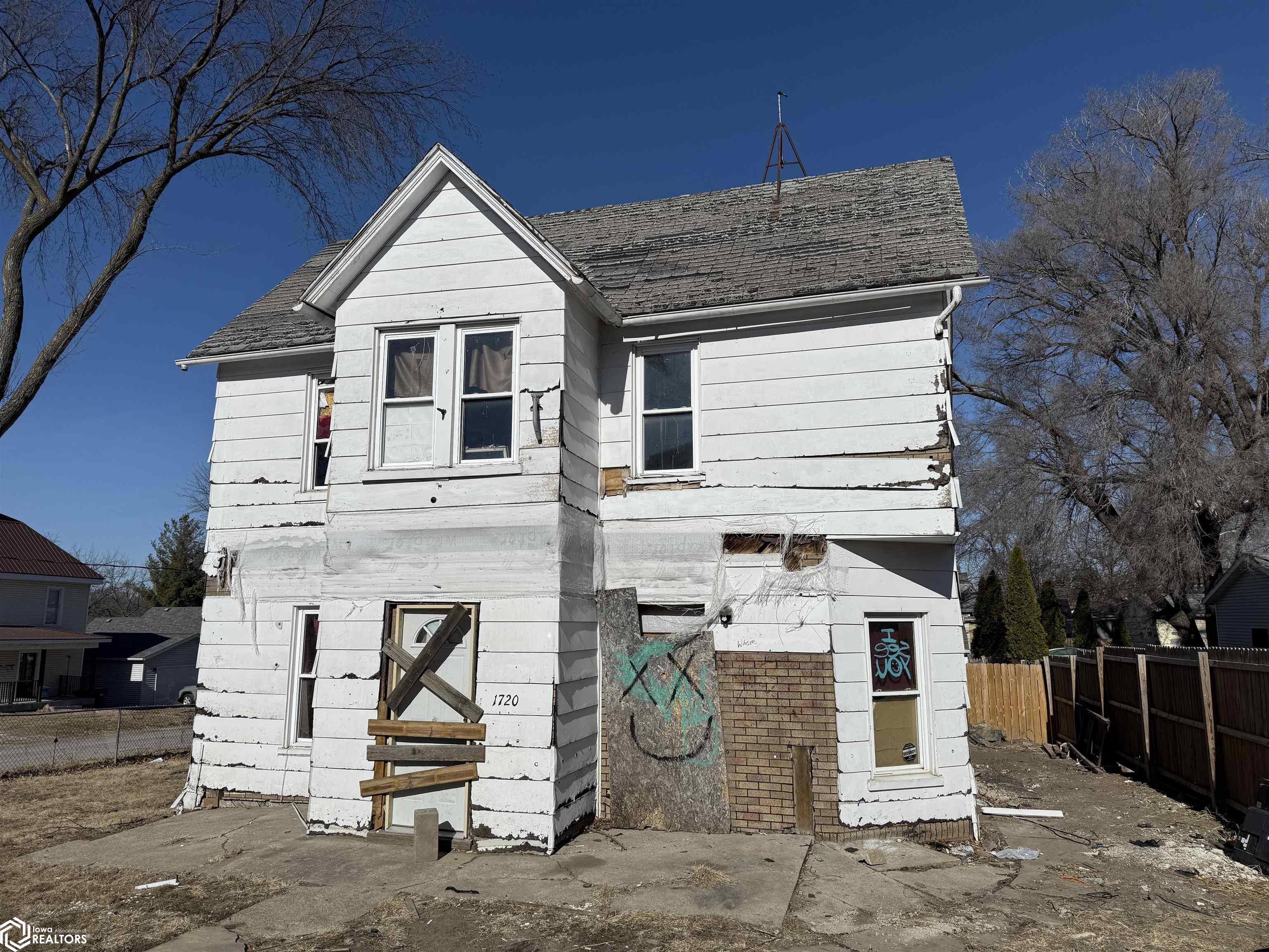 1720 Amelia St, Burlington, Iowa image 1