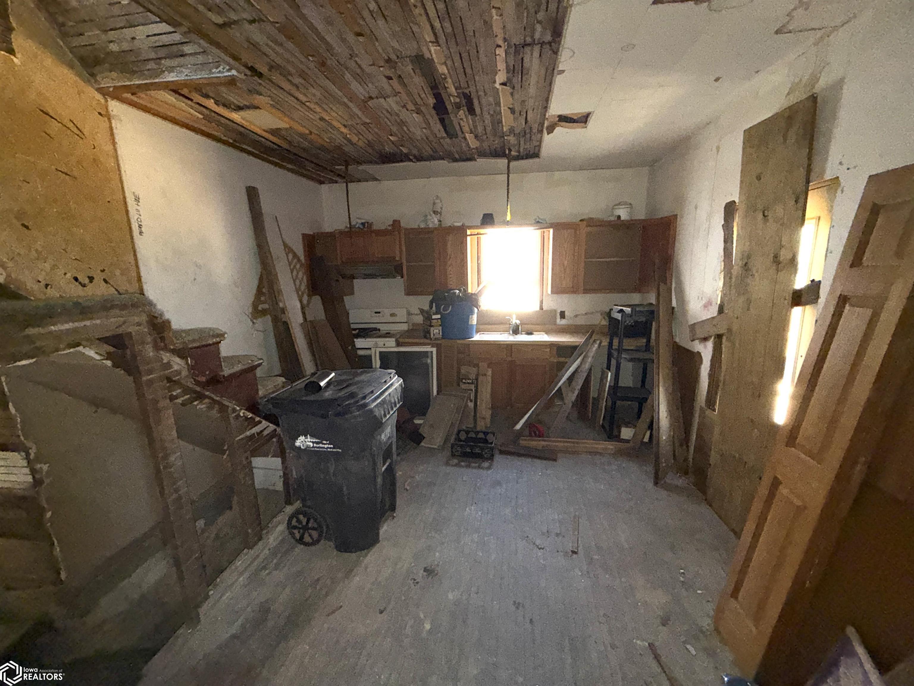 1720 Amelia St, Burlington, Iowa image 11