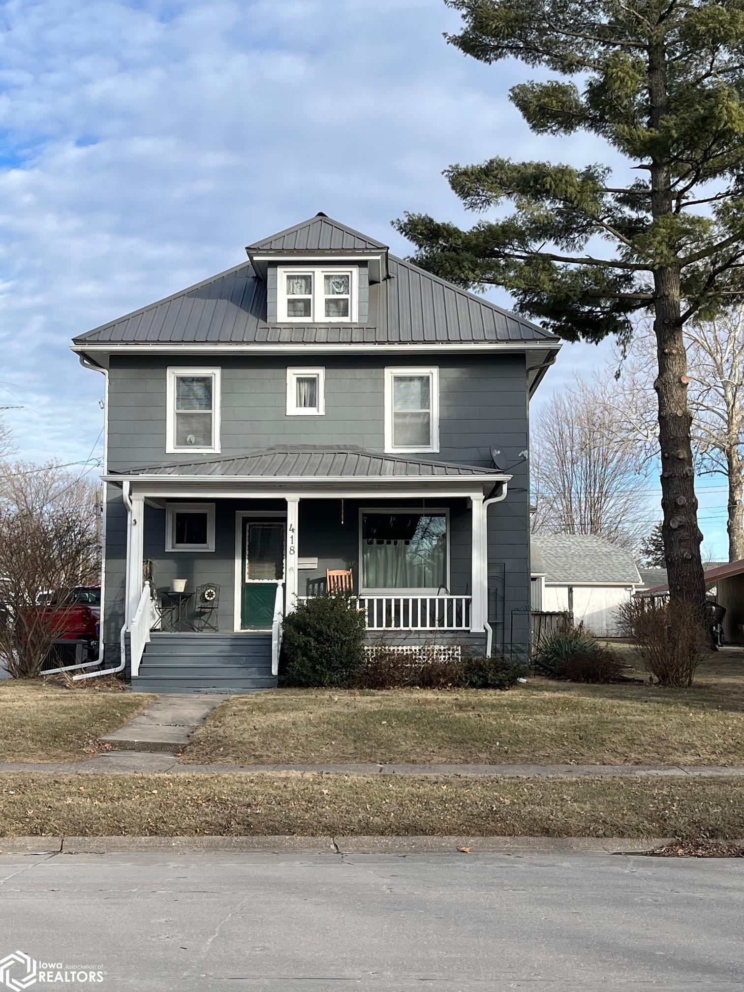 418 S 4th Avenue, Washington, Iowa image 2