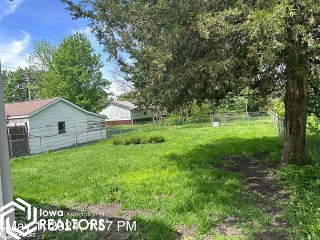 703 - 705 W Briggs Avenue, Fairfield, Iowa image 7