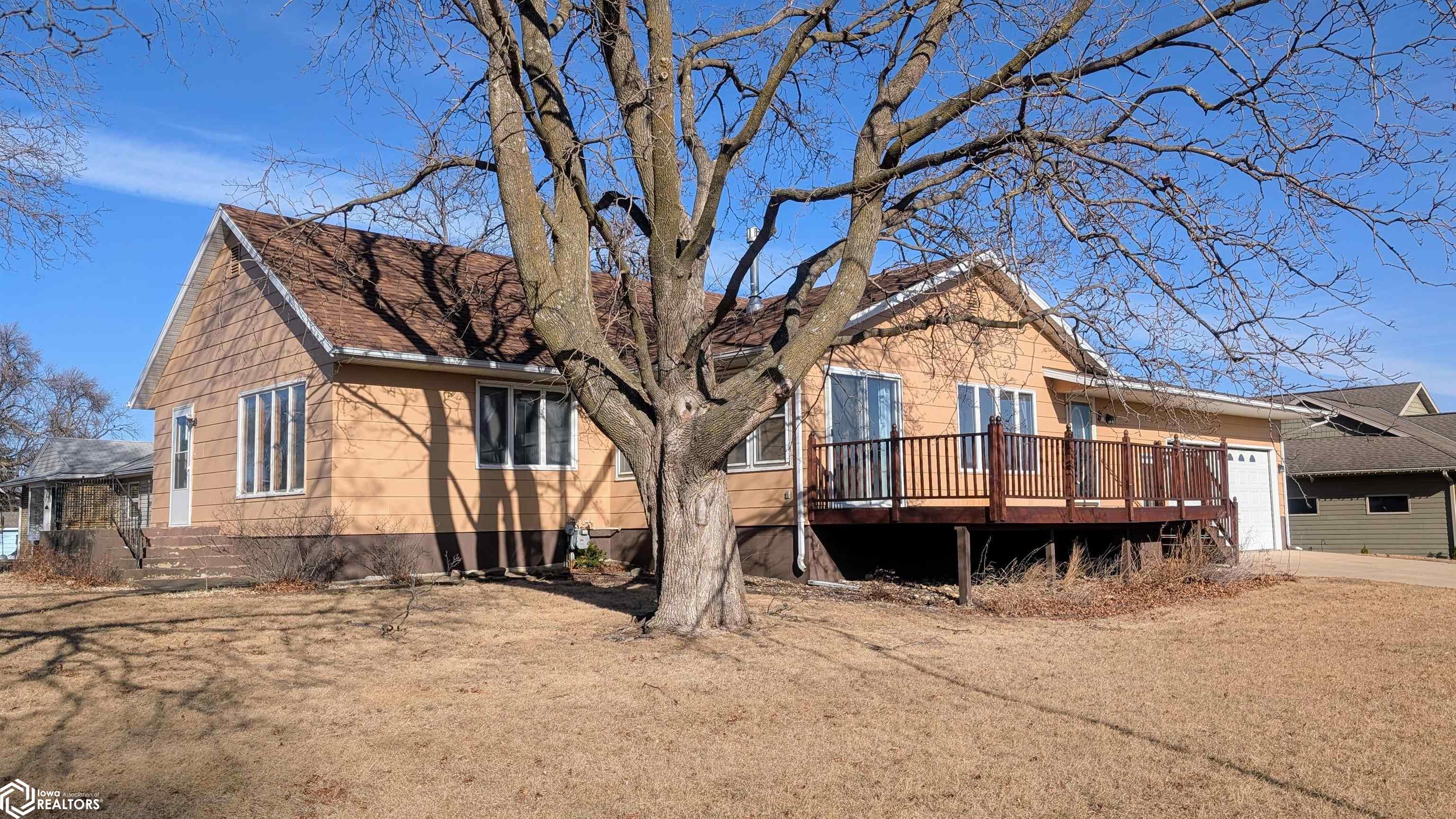 305 S Winnebago Street, Lake Mills, Iowa image 1
