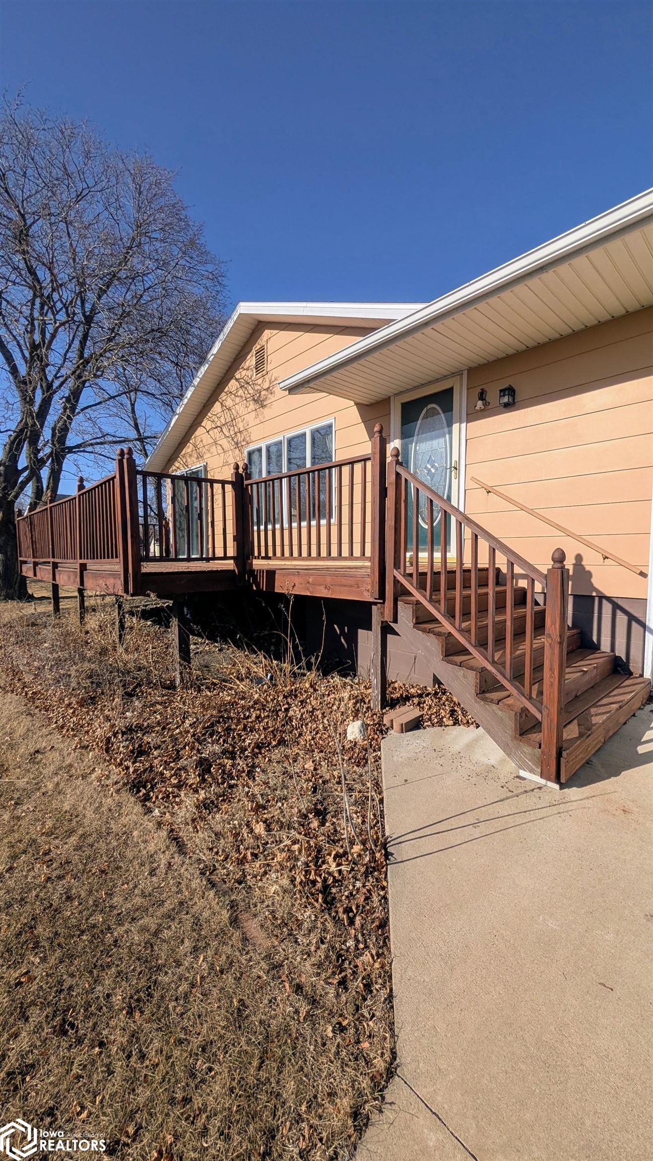 305 S Winnebago Street, Lake Mills, Iowa image 3