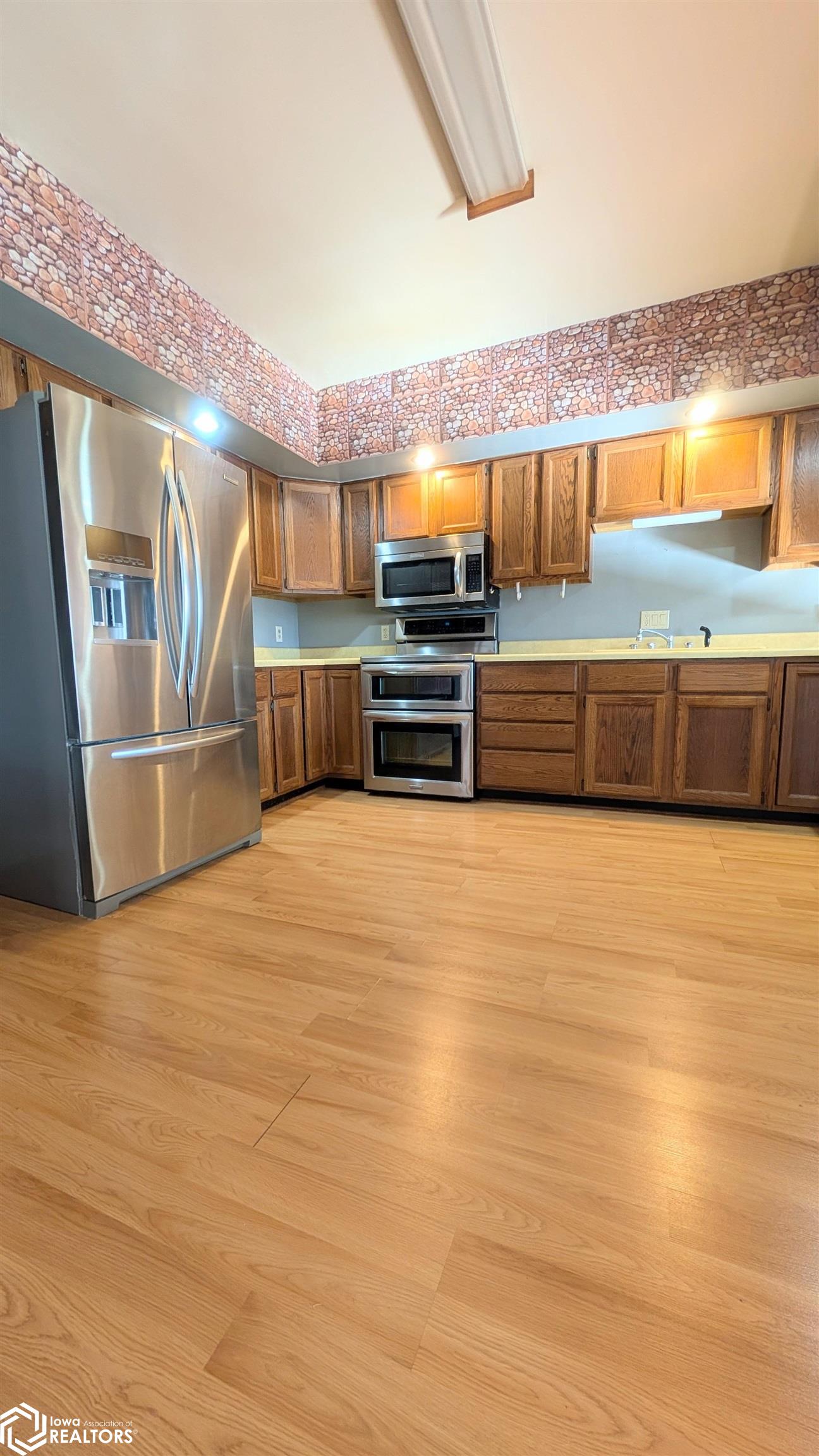 305 S Winnebago Street, Lake Mills, Iowa image 8