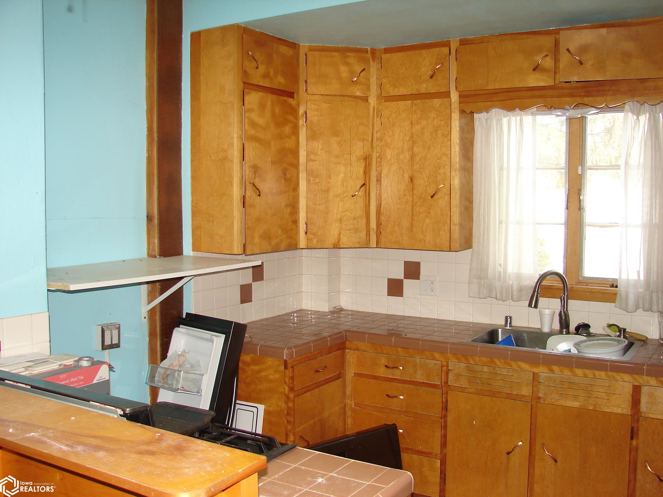 405 W Monroe, Mount Pleasant, Iowa image 5