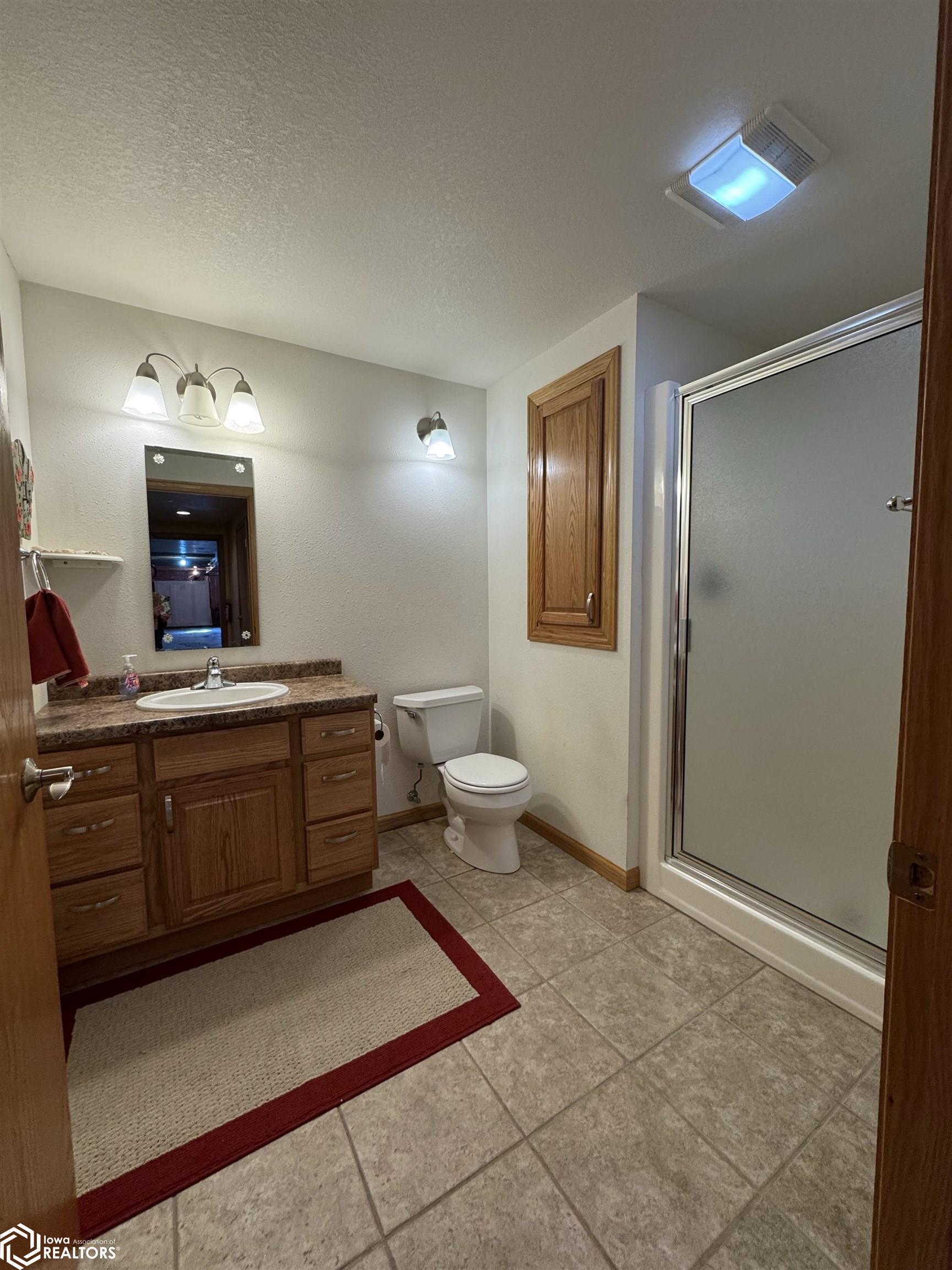 1109 S 10th Place, Clear Lake, Iowa image 24