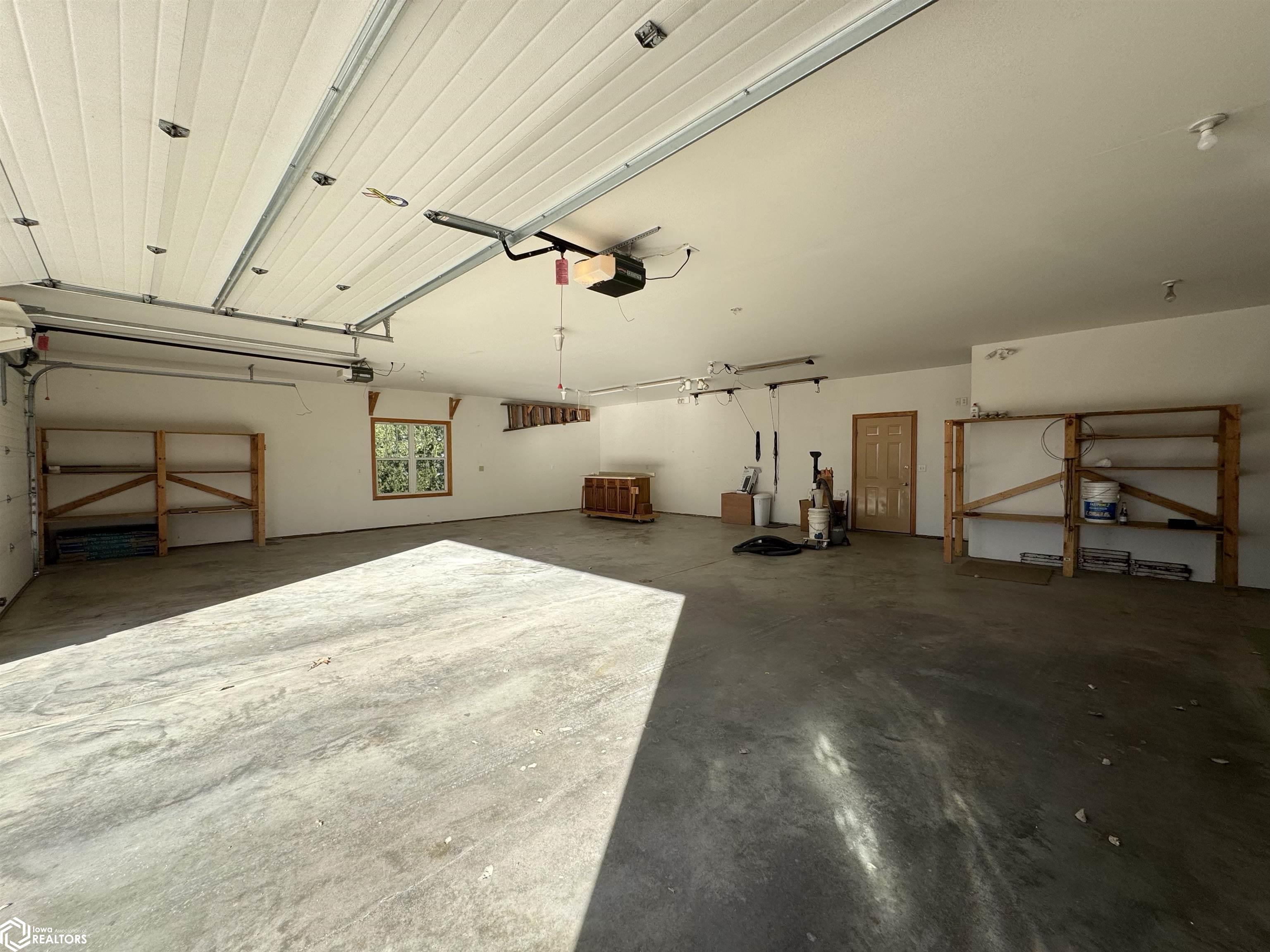 1109 S 10th Place, Clear Lake, Iowa image 30