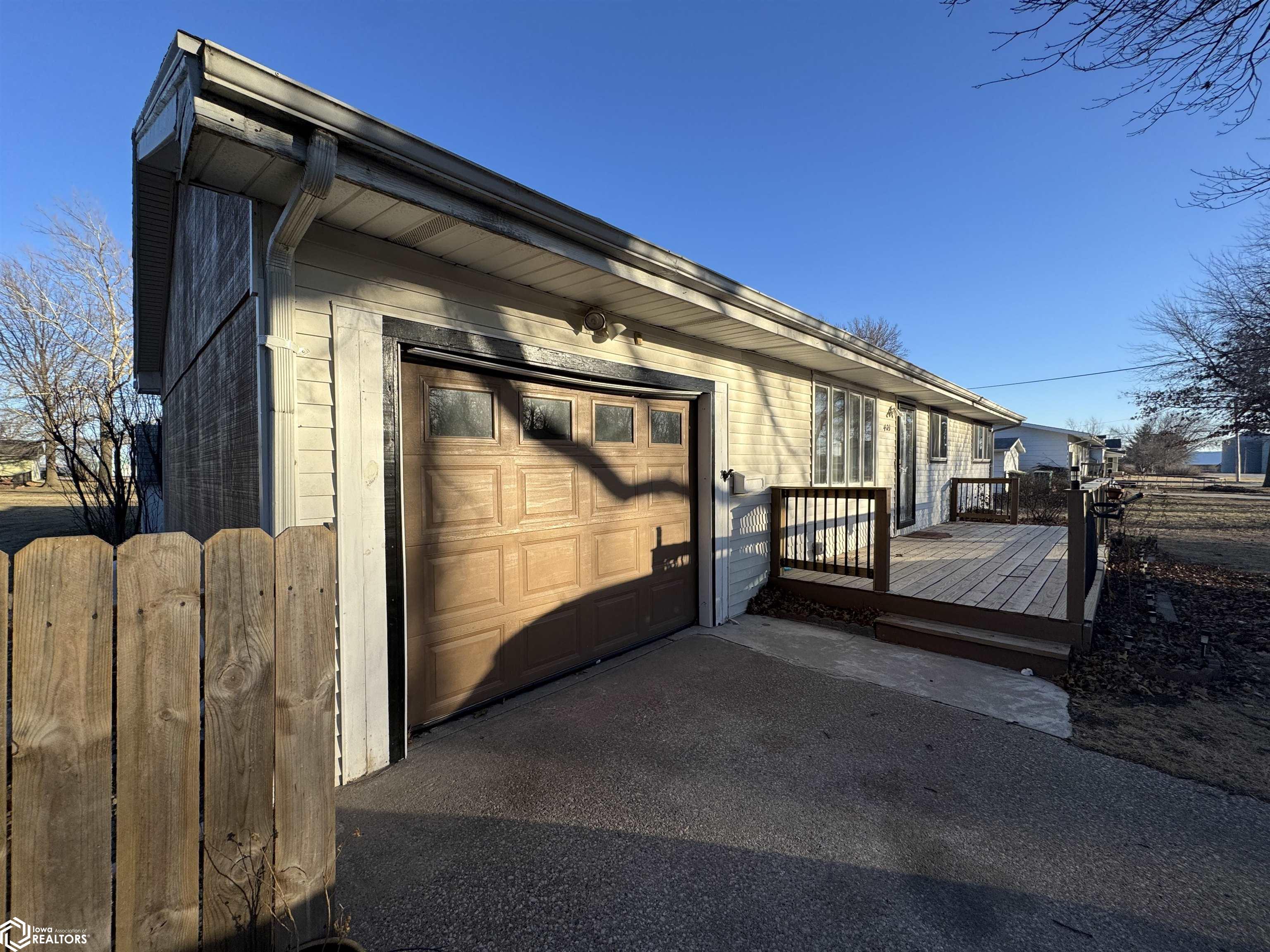 403 N Palm Street, Creston, Iowa image 3