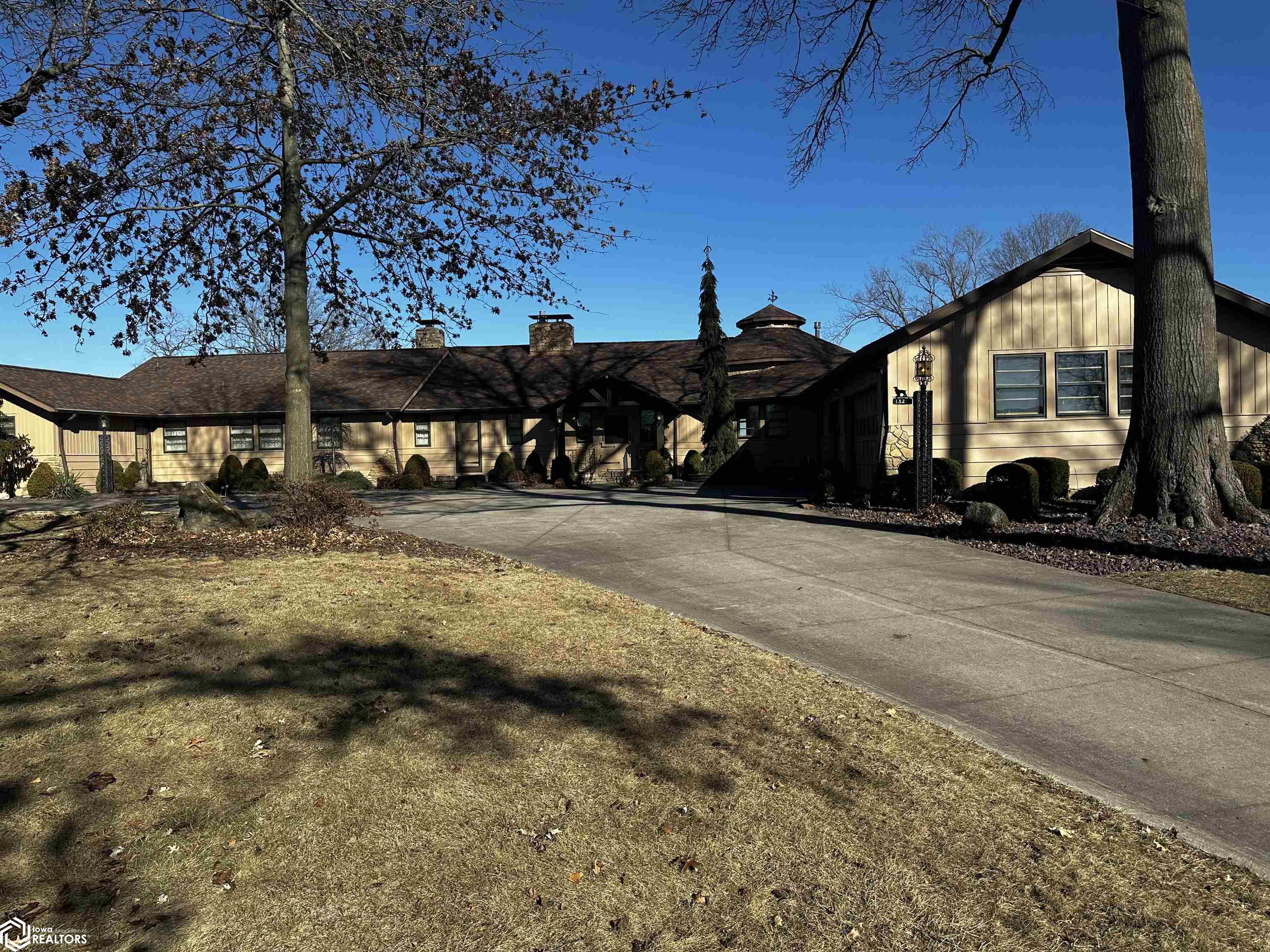 1321 Grand Avenue, Keokuk, Iowa image 1